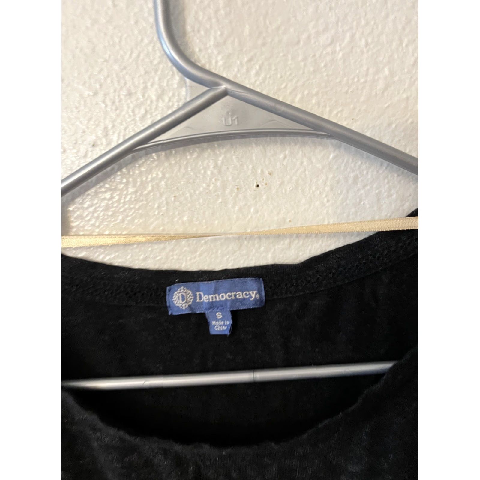 Vintage Democracy T-Shirt Women’s Black Rayon Linen Short Sleeve Size Small Black Mens Womens Girls Boys Size S / US 4 / IT 40 - 3 Thumbnail