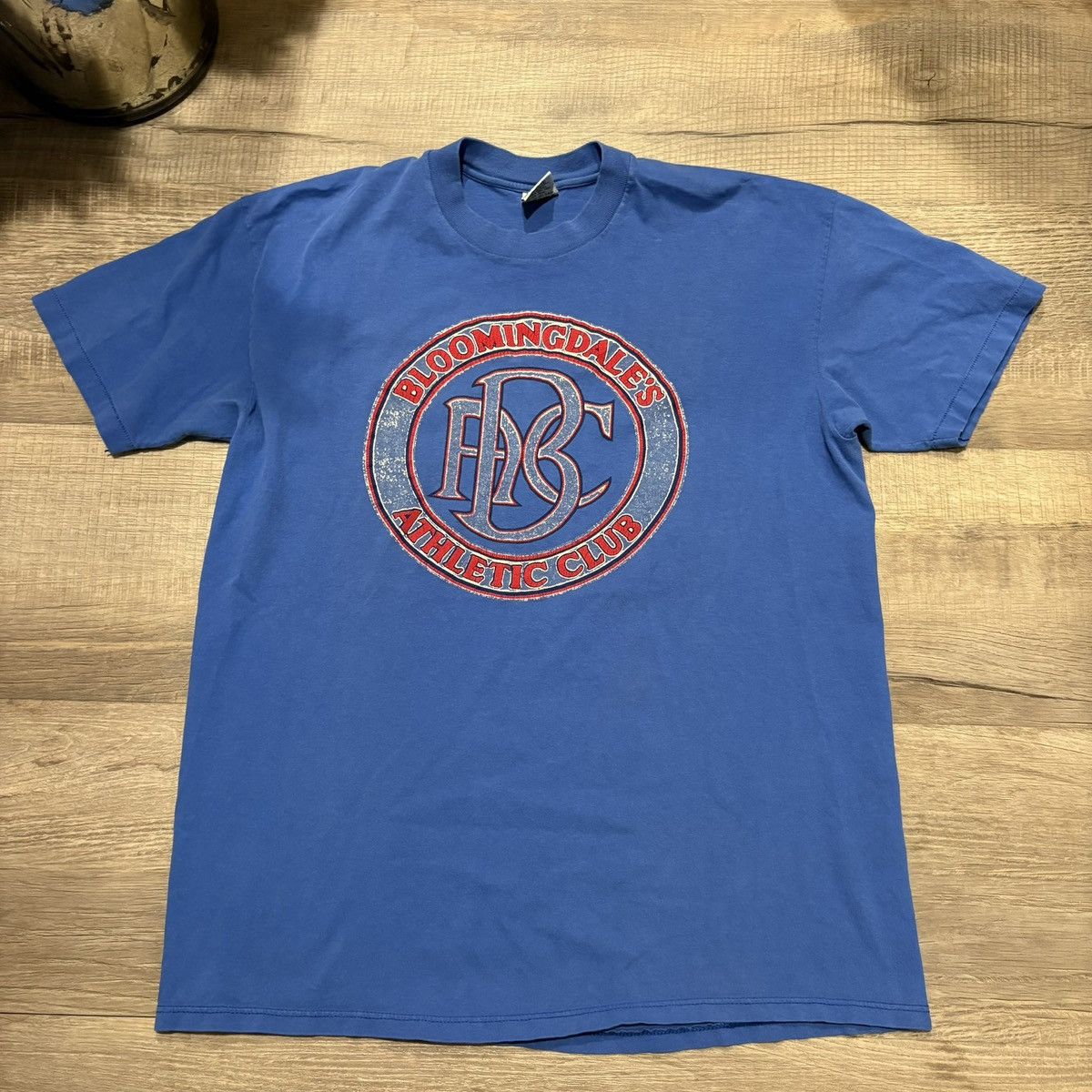 Vintage Vintage Bloomingdale’s athletic club tee Size US XL / EU 56 / 4 - 1 Thumbnail
