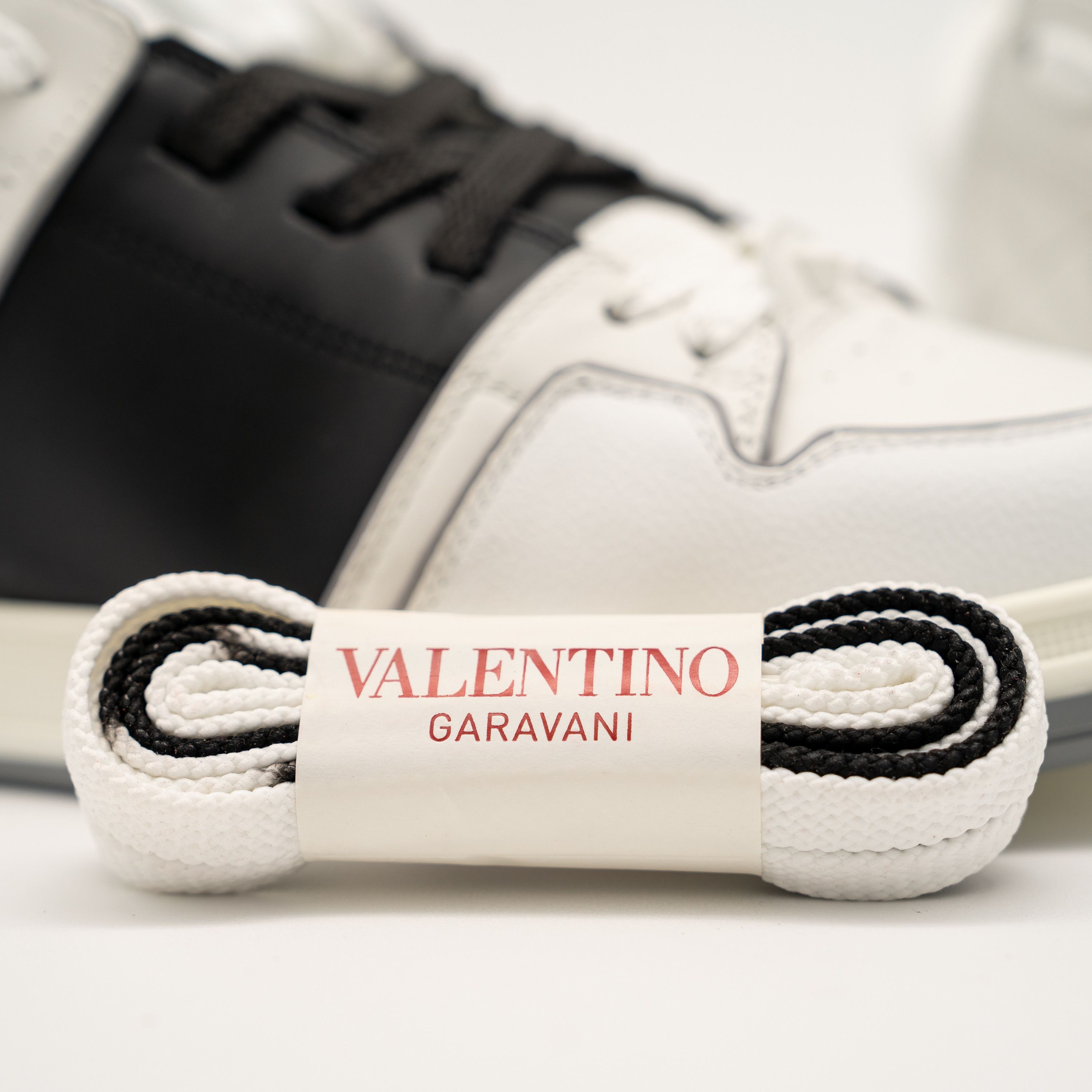 Valentino 44.5eu 11.5 us Valentino Open Skate Sneakers White Black Size US 11.5 / EU 44-45 - 10 Thumbnail