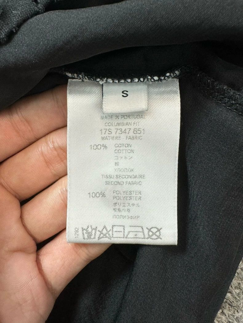Givenchy Givenchy Black Large Destroyed Logo Short-Sleeve T-Shirt ( Size US S / EU 44-46 / 1 - 5 Thumbnail