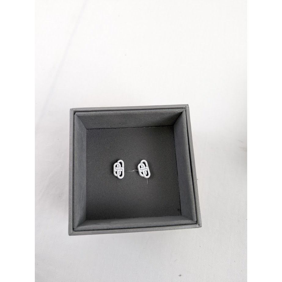 Balenciaga o1rshd1 Q:2 / Size: OS / BB Stud Earrings in White Size ONE SIZE - 14 Thumbnail