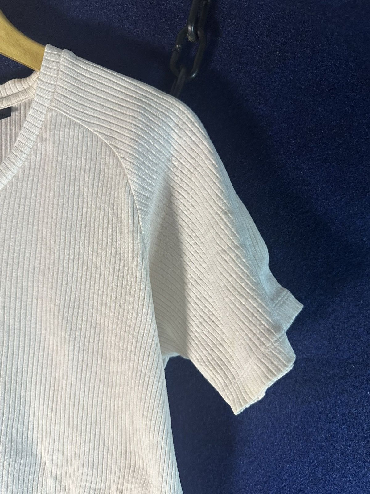Raf Simons DKNY ribbed V-Neck Tshirt Raf Simons Style Size US L / EU 52-54 / 3 - 4 Thumbnail