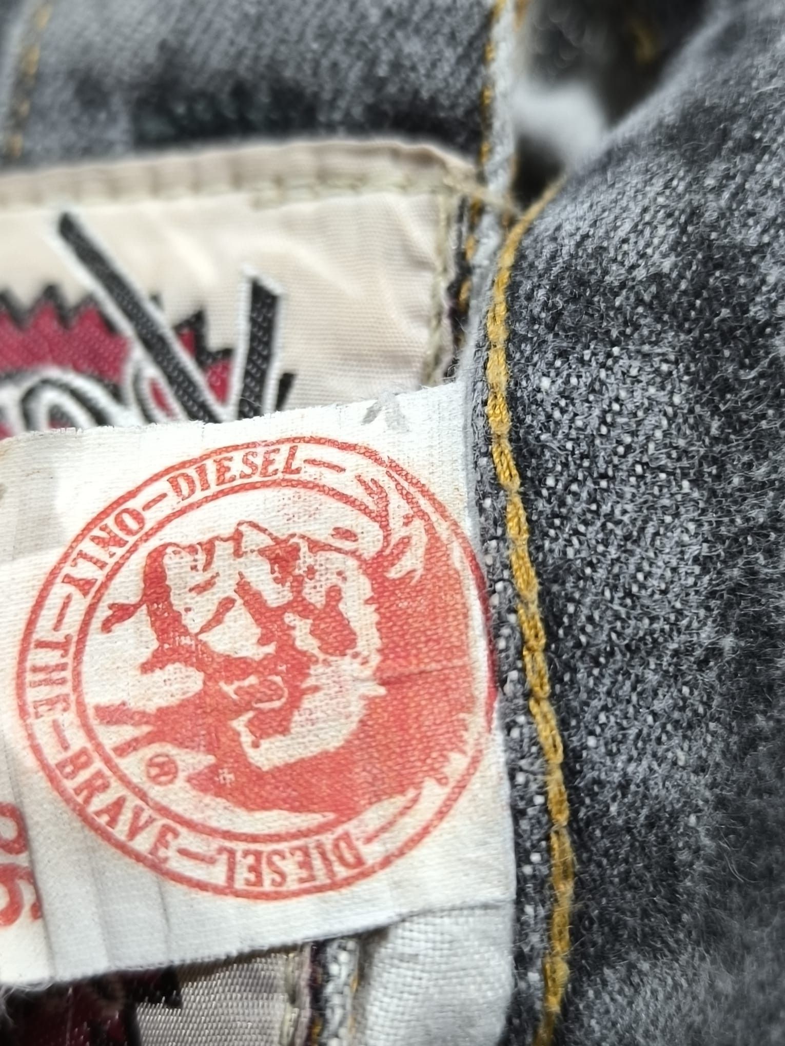 Diesel 90s Baggy Charcoal Grey Diesel Made in Italy Jeans Size US 32 / EU 48 - 10 Thumbnail