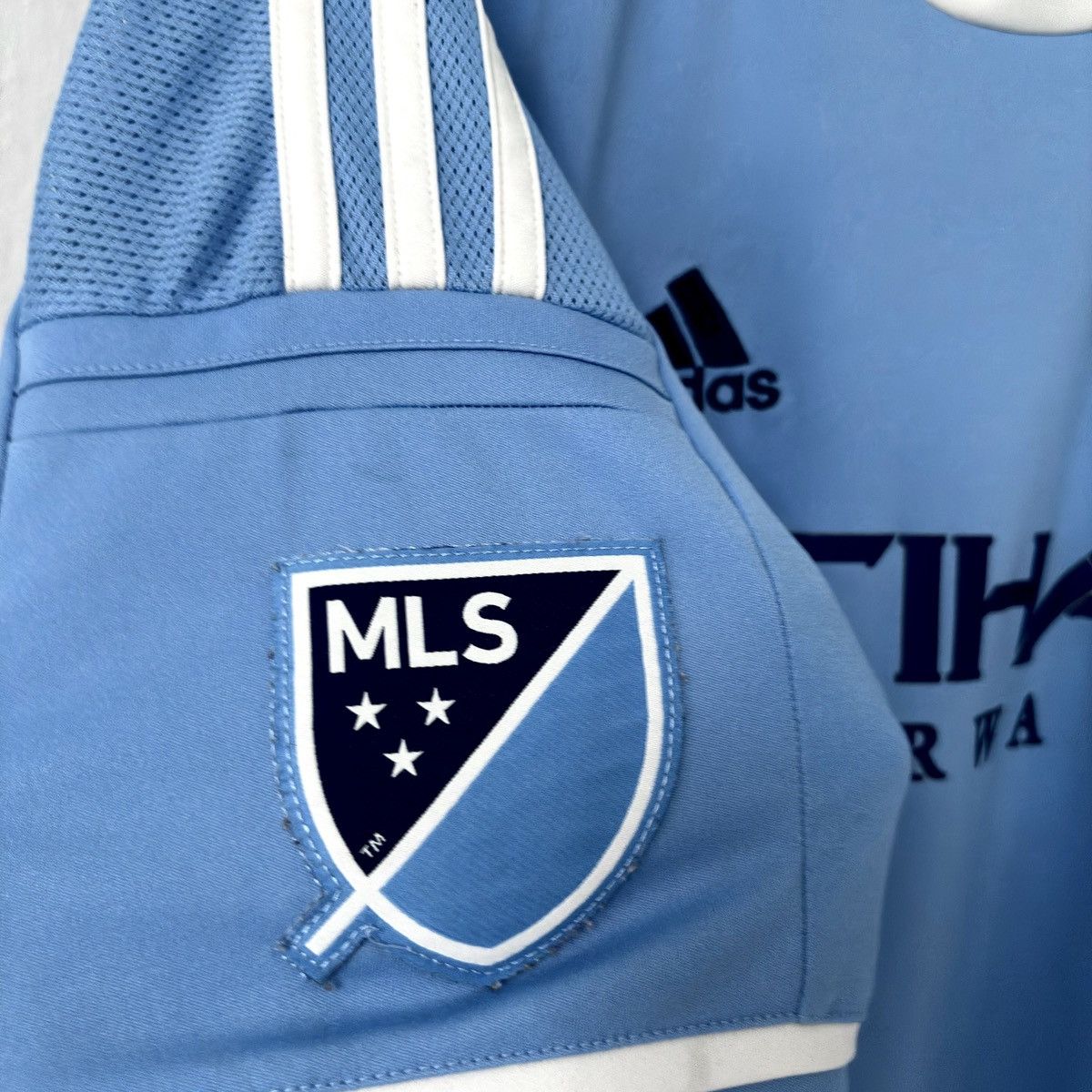 Adidas 2015 2016 New York City USA Home kit Man Soccer Jersey Tee Size US M / EU 48-50 / 2 - 5 Thumbnail