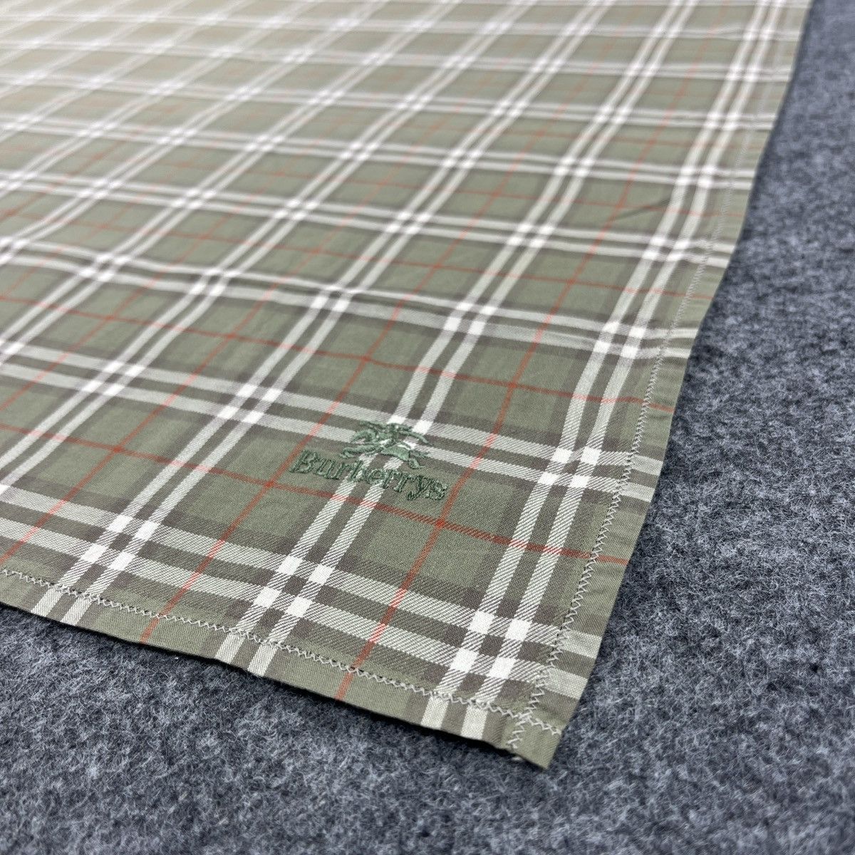 Burberry Burberry Handkerchief / Bandana / Neckerchief B959 Size ONE SIZE - 4 Thumbnail