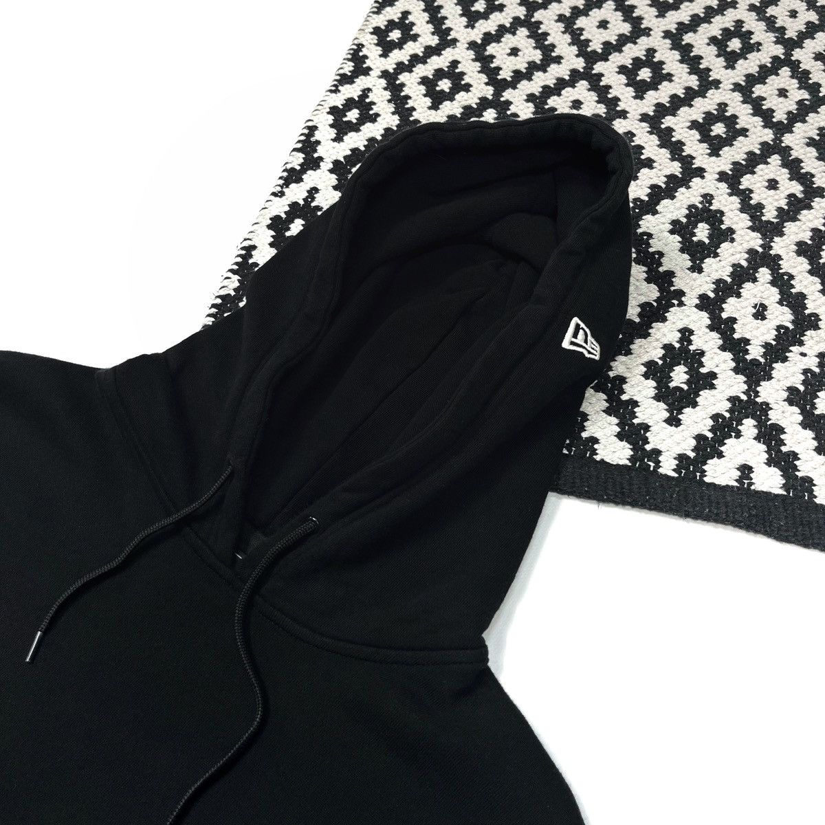 New Era × Yohji Yamamoto Yohji Yamamoto Pour Homme × NEW ERA NO FUTURE Logo Hoodie Size US L / EU 52-54 / 3 - 9 Thumbnail