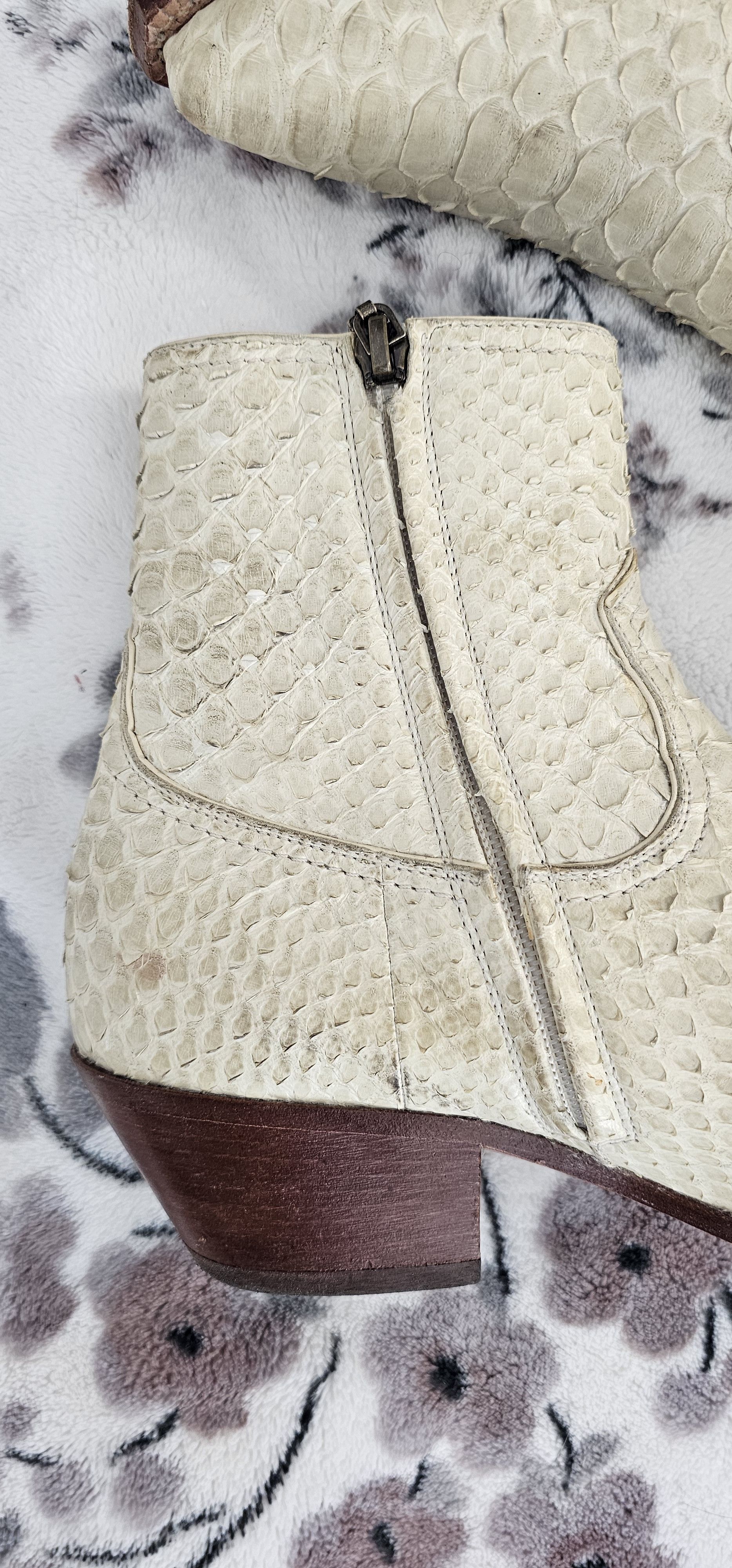 Saint Laurent Paris Lukas Python Boots in Cream Size US 8 / EU 41 - 5 Thumbnail