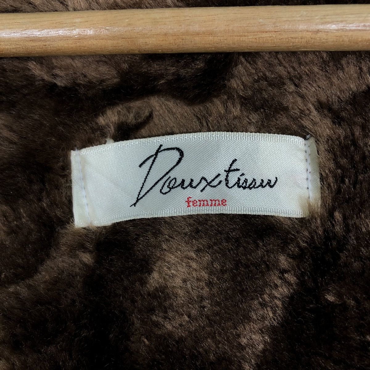 Designer 📌Doux tisow Femme Mink Fur Lining Cardigan Jacket Size US M / EU 48-50 / 2 - 18 Thumbnail