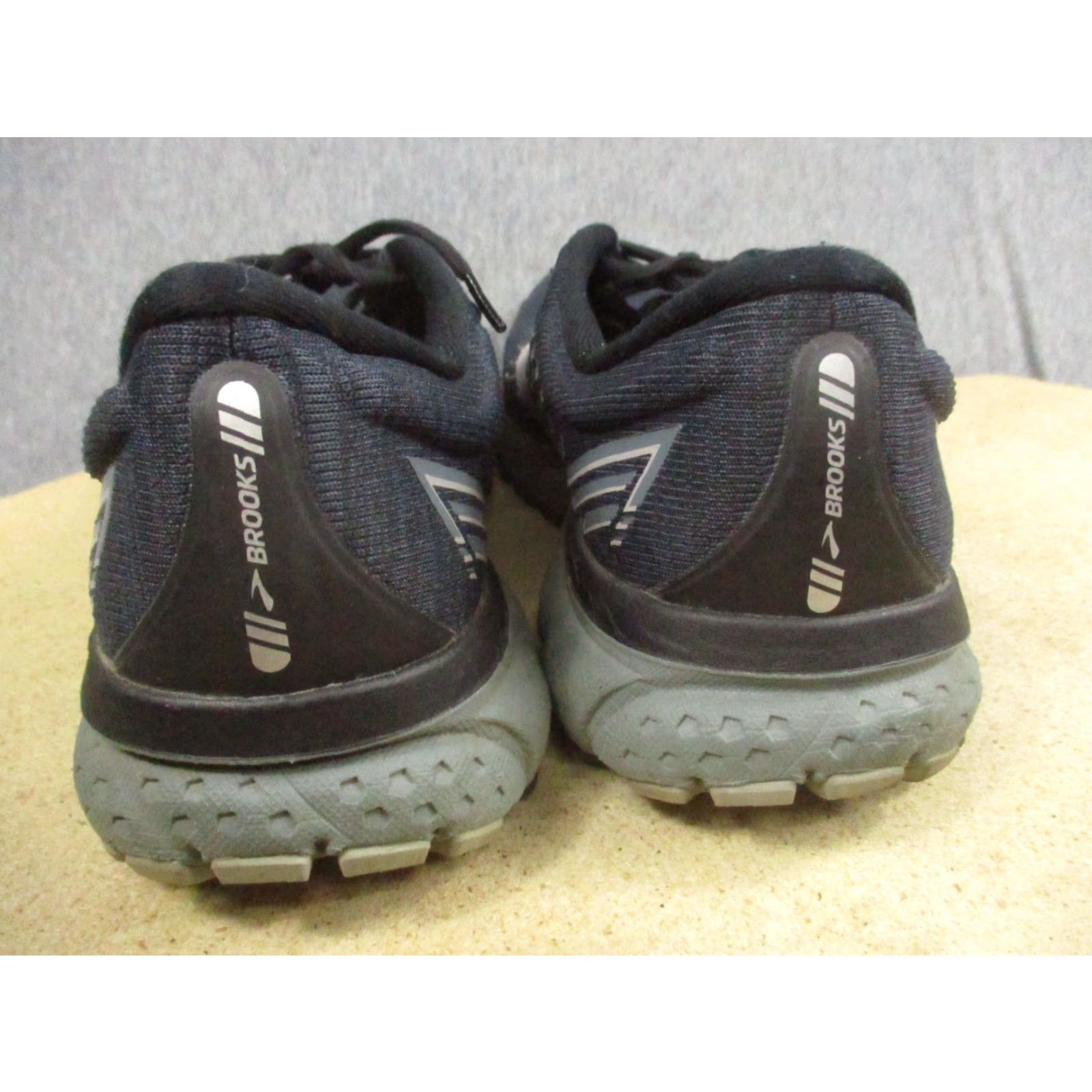 Brooks Brooks Ghost 13 Men's Running Shoes Gray D Size 10.5 Low Top Sneakers Athletic Casual Sports 2020 Vintage No Size US L / EU 52-54 / 3 - 4 Thumbnail