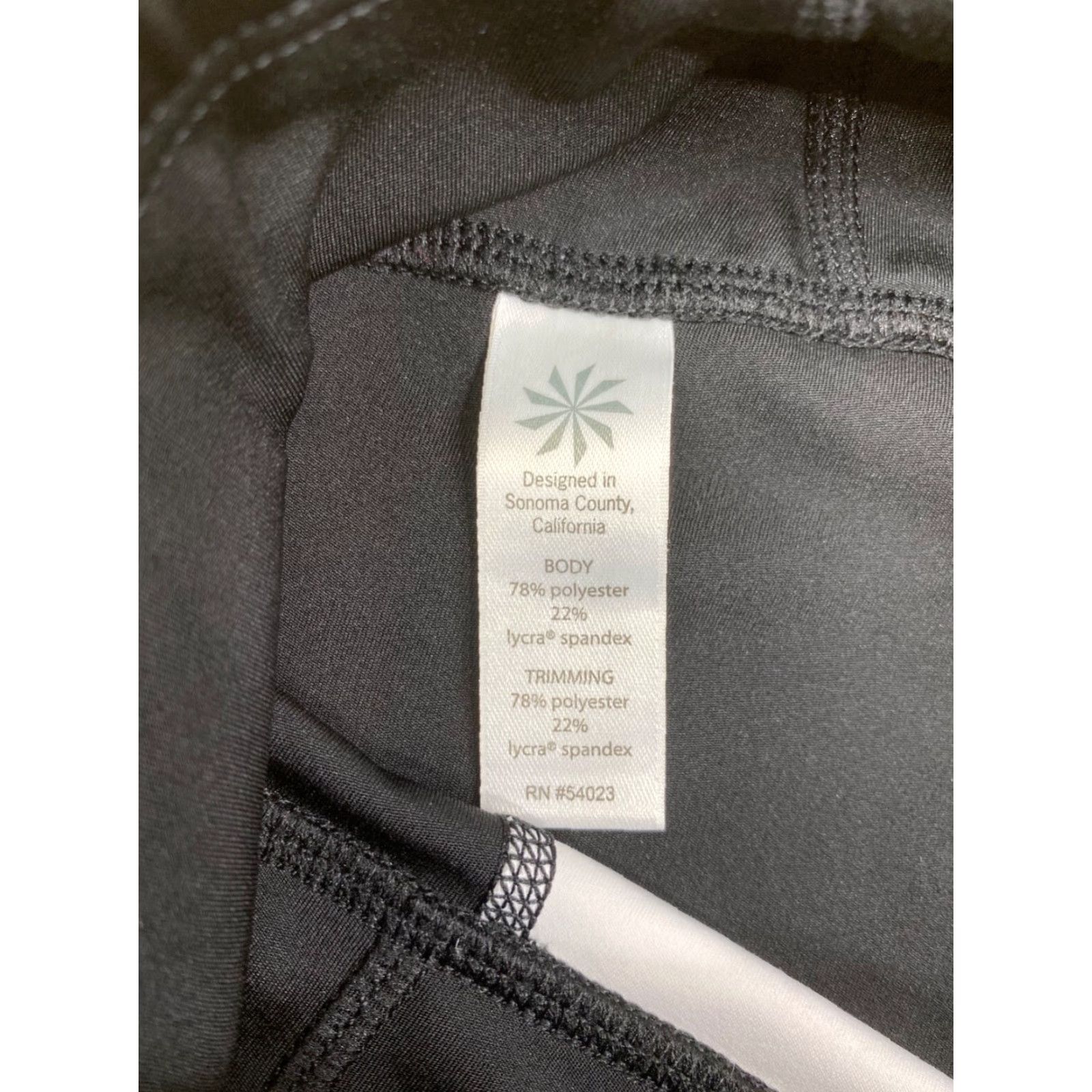 Athleta Athleta Leggings Capri Women S Black Geometric Yoga Casual Pull On Athletic Size 28" / US 6 / IT 42 - 4 Thumbnail