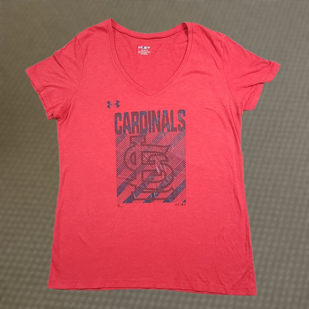 Under Armour Under Armour STL Cardinals Loose Fit Shirt Womens L Red Heatgear V Neck MLB Shirt Size L / US 10 / IT 46 - 1 Thumbnail