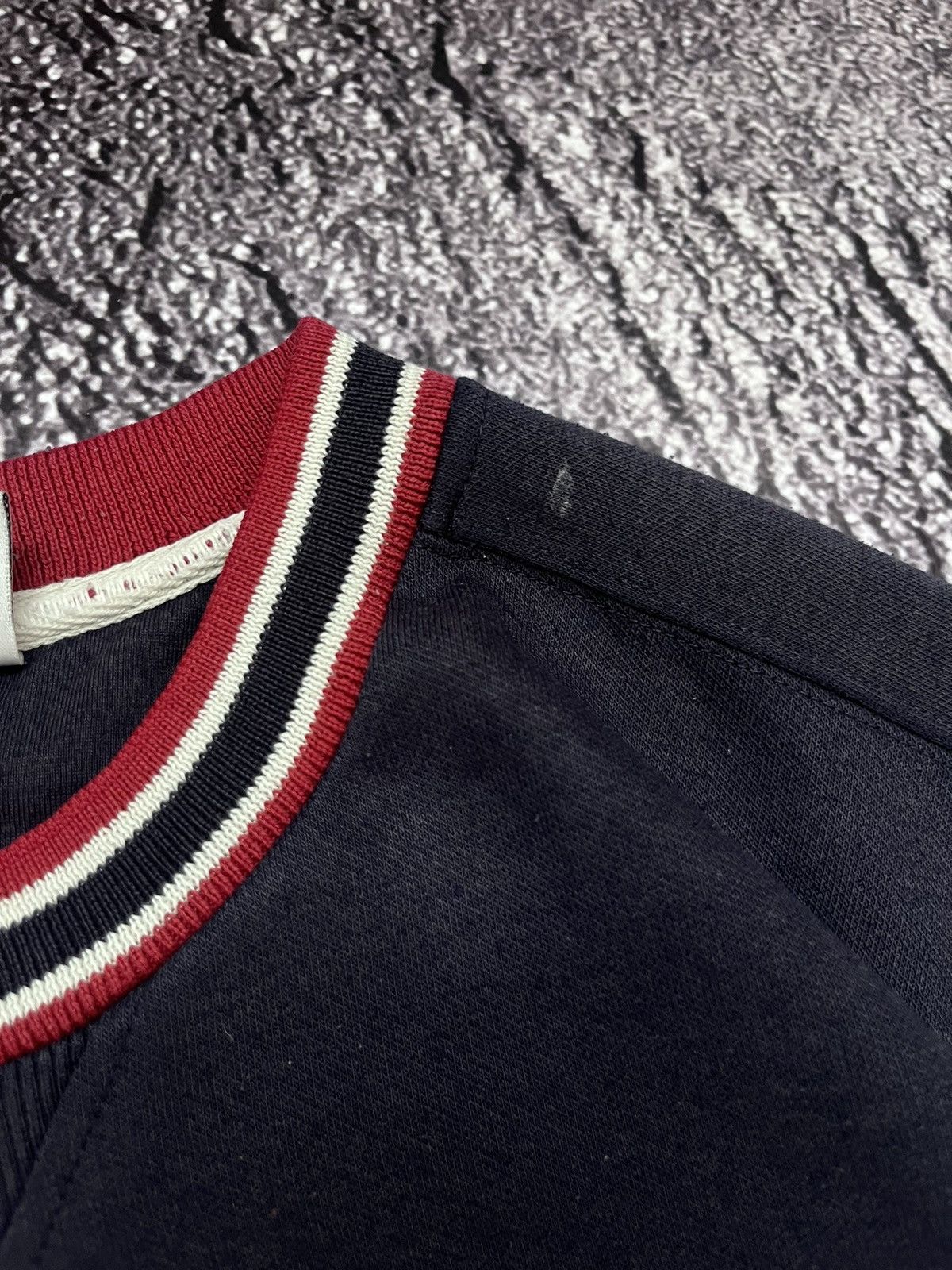 Nike VINTAGE 90S NIKE BIG SWOOSH LOGO EMBROIDERED SWEATSHIRT Size US L / EU 52-54 / 3 - 6 Thumbnail