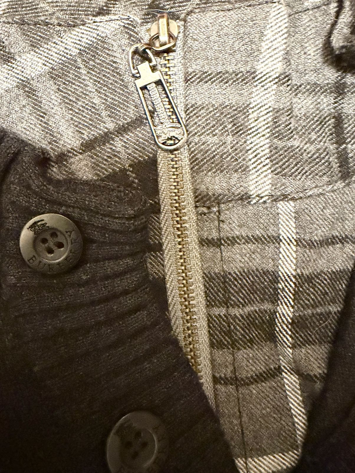Burberry cashmere Burberry flannel Sweater Size US S / EU 44-46 / 1 - 3 Thumbnail