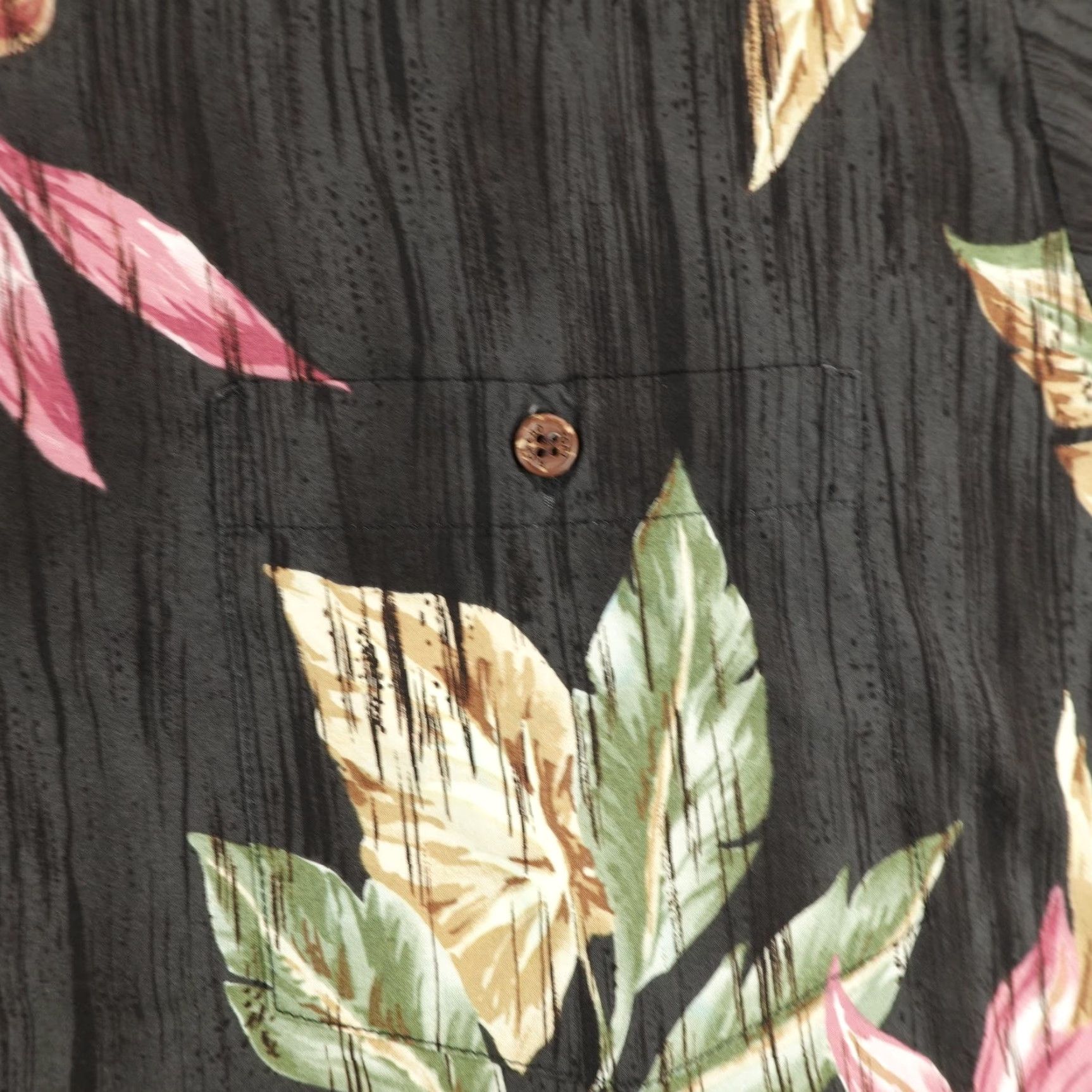 Tori Richard Vintage Tori Richard Hawaiian Shirt Mens 2XL Short Sleeve Button-Up Floral Black Tropical Beach Aloha Casual Size US XXL / EU 58 / 5 - 3 Thumbnail
