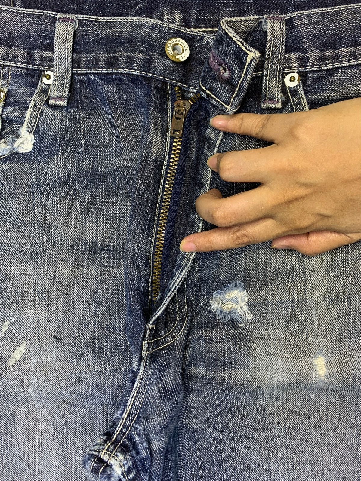 Levi's Vintage 90s Levis 502 Faded Wash Distressed Baggy Jeans Size US 34 / EU 50 - 3 Thumbnail