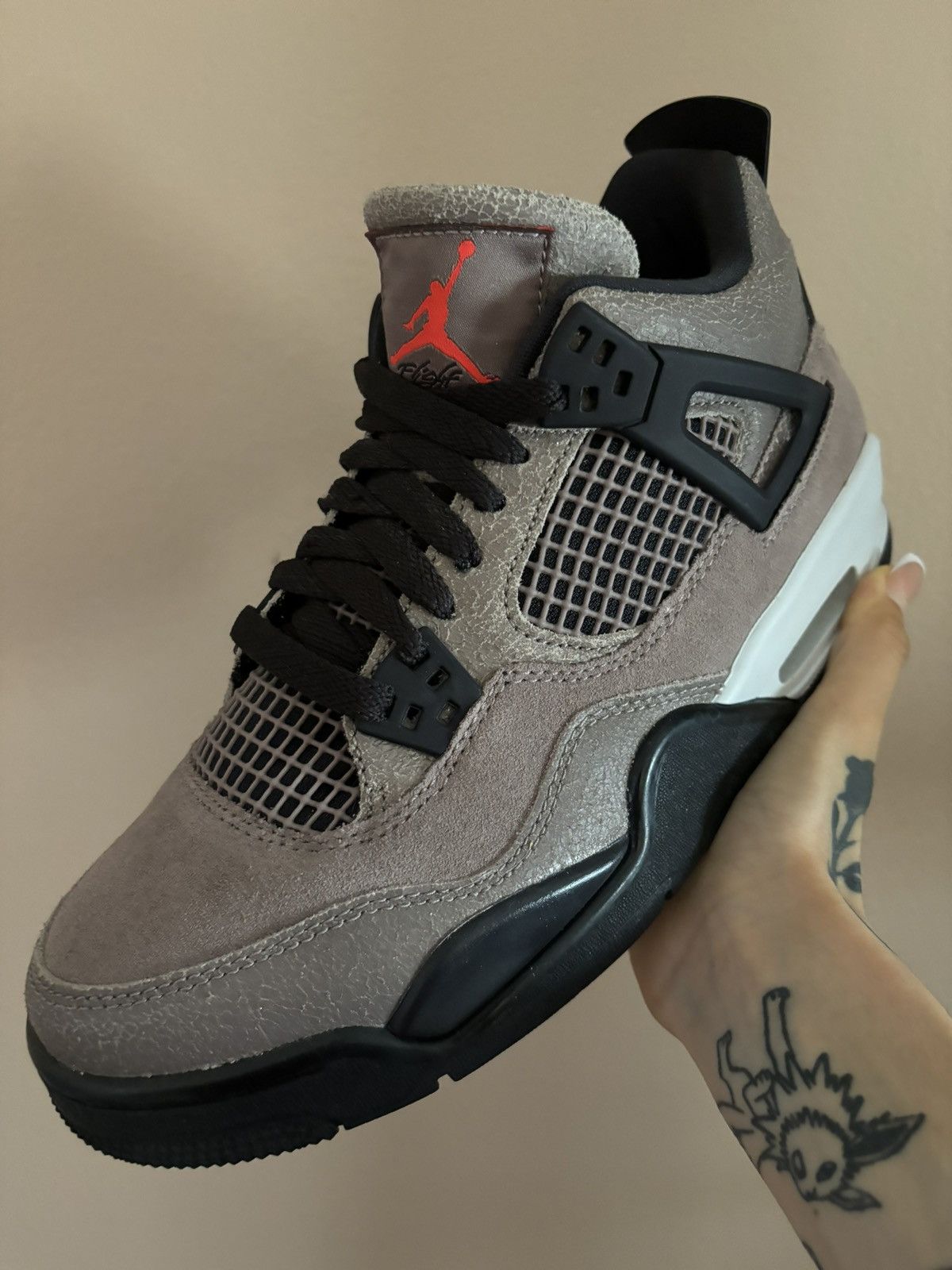 Nike Air Jordan 4 Retro Taupe Haze Black GS 2021 DJ6249-200 Youth Size 5.5Y Rare Jordan Brand Air Jordan 4  main image 4