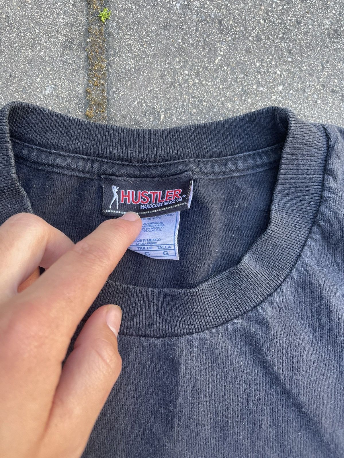 Vintage 2000’s ‘hustler’ porn star sun faded tee Size US L / EU 52-54 / 3 - 3 Thumbnail
