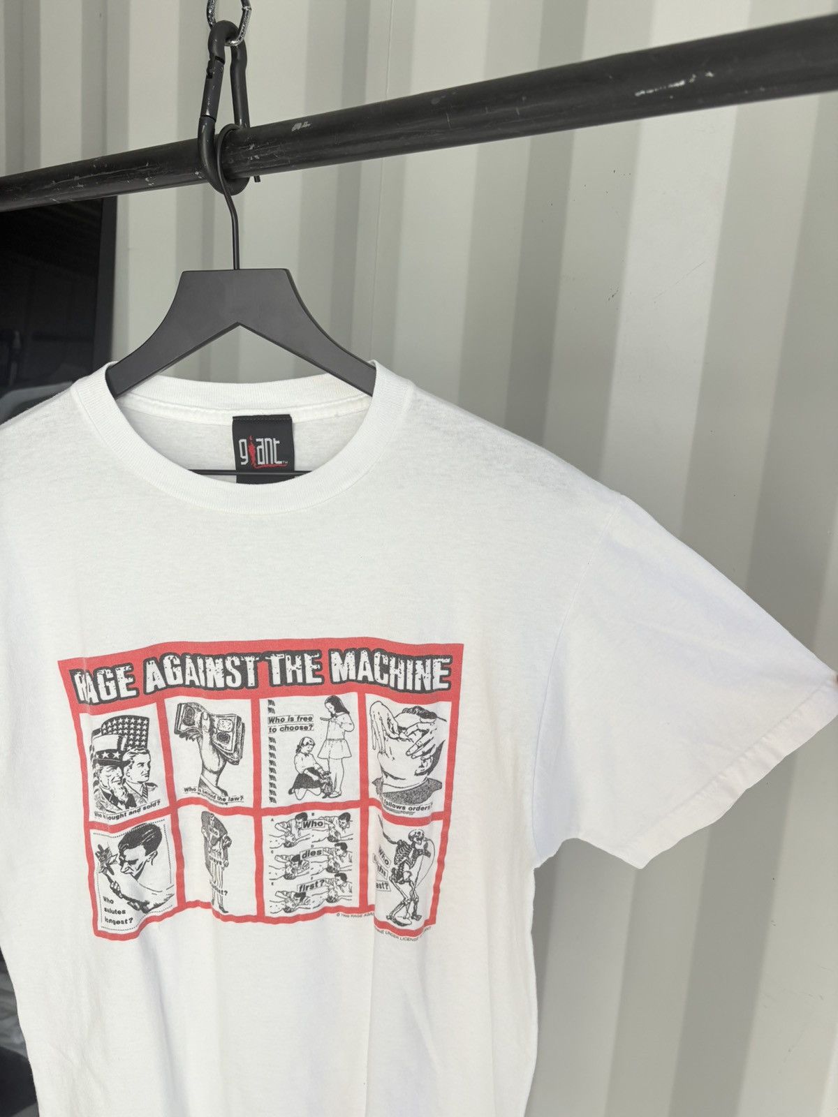 Band Tees Rage Against The Machine Kruger Distressed ERD GRUNGE WCC Size US L / EU 52-54 / 3 - 2 Thumbnail