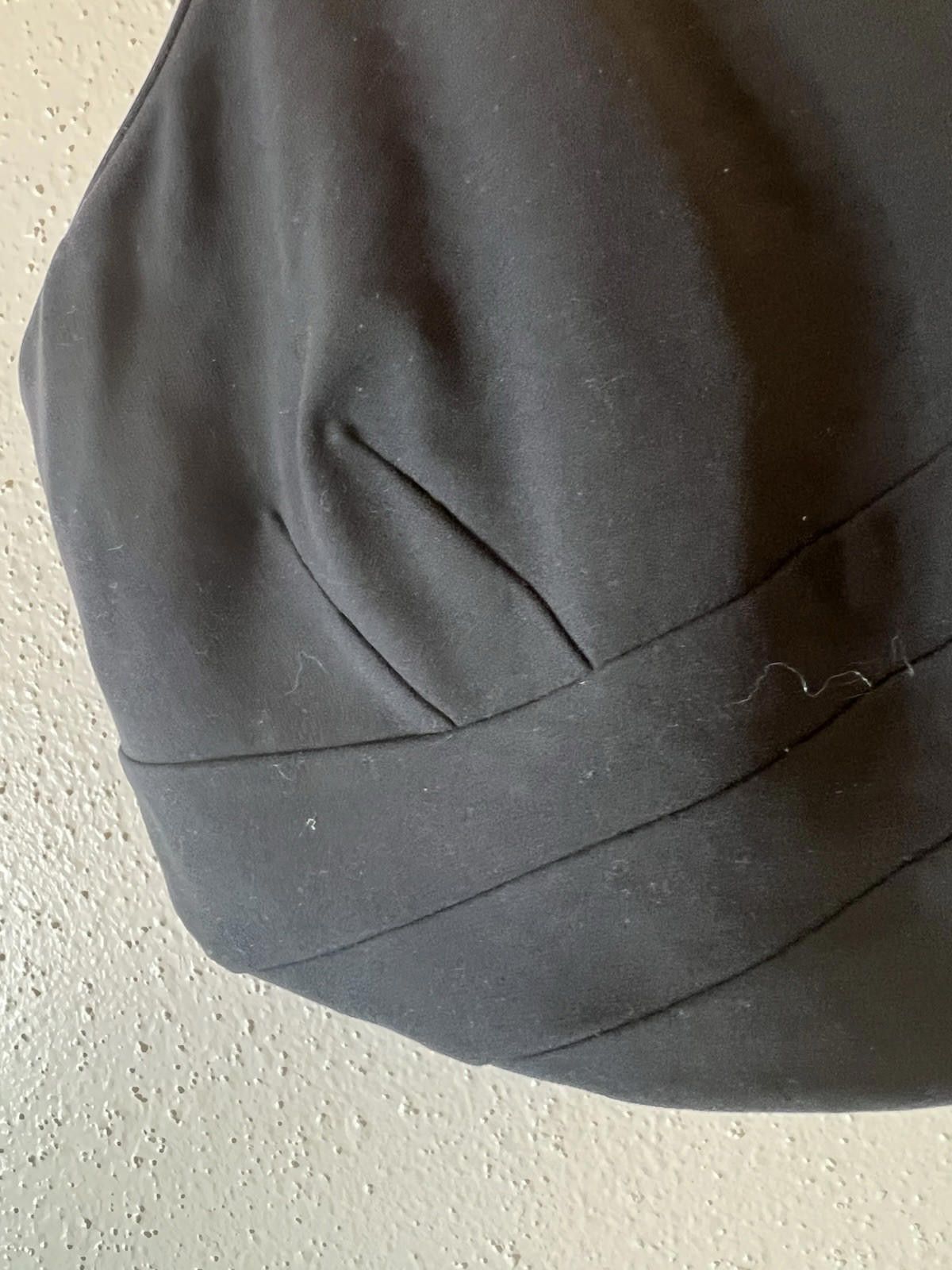 Designer Lululemon Flow Y Wrap-Front High-Neck Bra Sz10 Size ONE SIZE - 6 Thumbnail