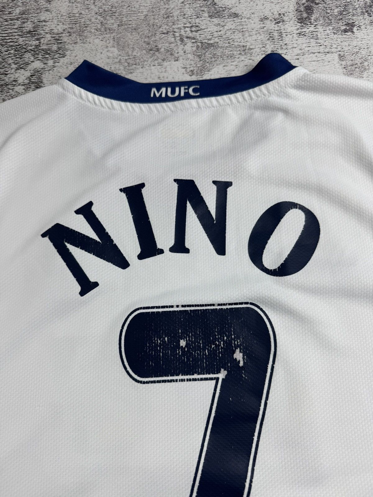 Nike Vintage Manchester United 2008/2010 White Soccer Football T Shirt Jersey Kit Size US S / EU 44-46 / 1 - 17 Thumbnail