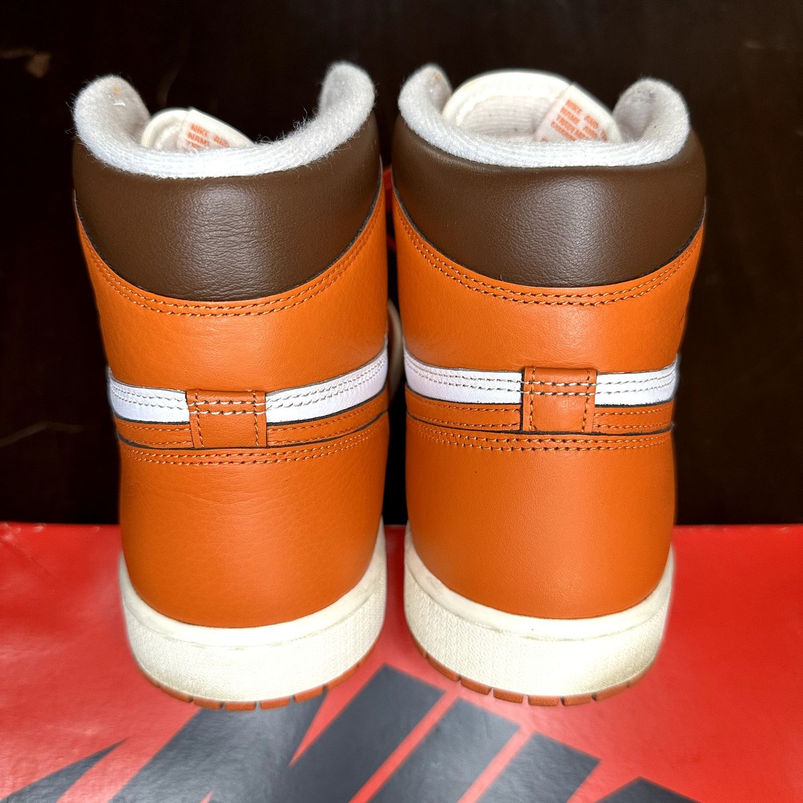 Jordan Brand Jordan 1 HI Wmns 'Starfish' Size US 10.5 / EU 43-44 - 4 Thumbnail