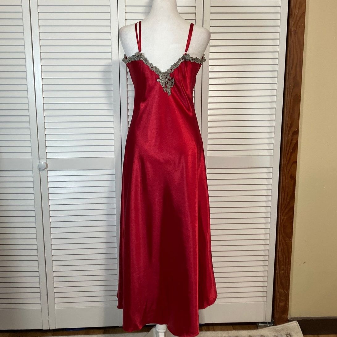 Other NWOT Silky Red Satin Silver Lace Long Rove Nightgown Set S Size ONE SIZE - 3 Thumbnail
