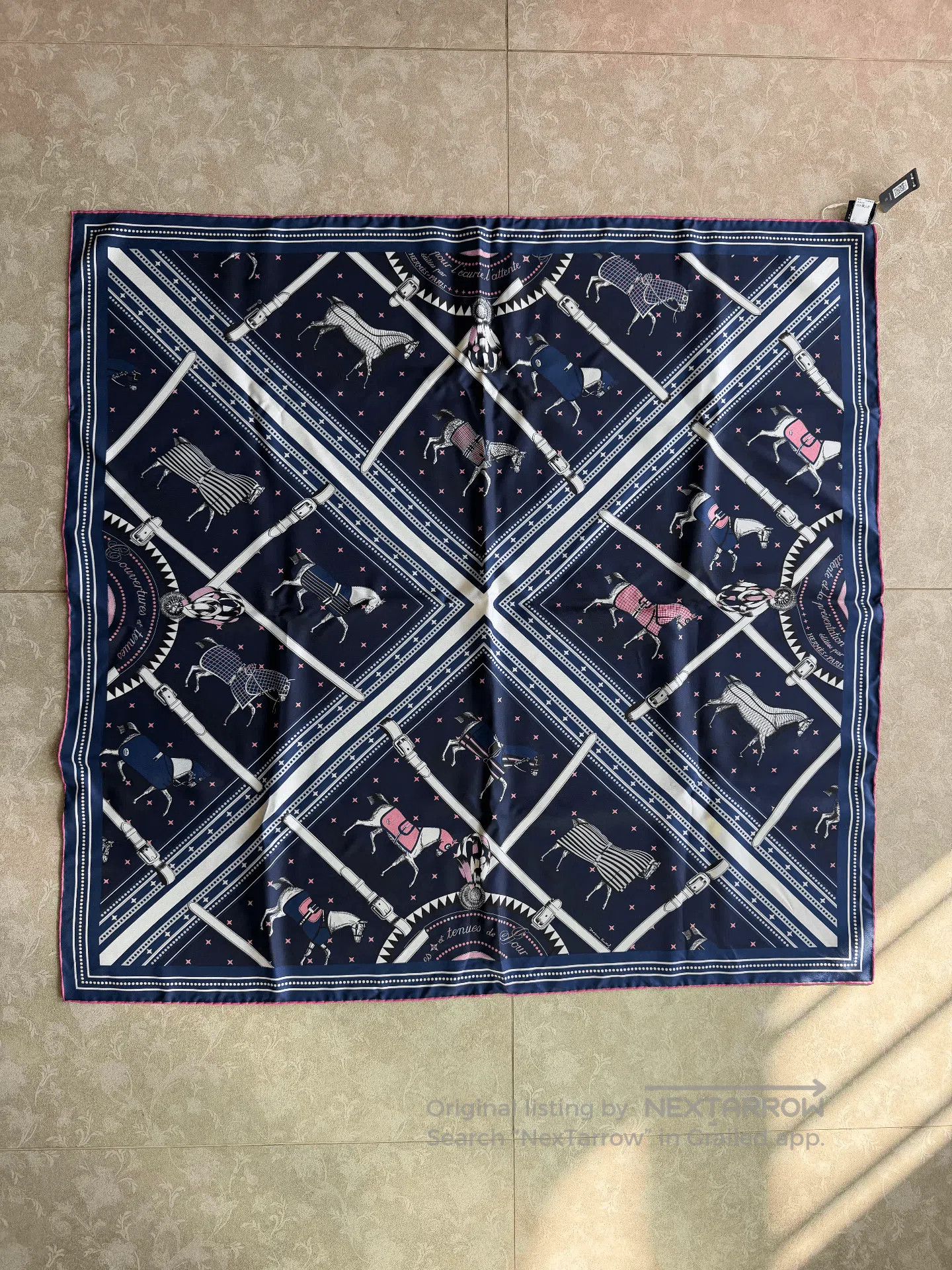 Hermes Hermes 90x90cm Silk Scarf. Size ONE SIZE - 2 Thumbnail