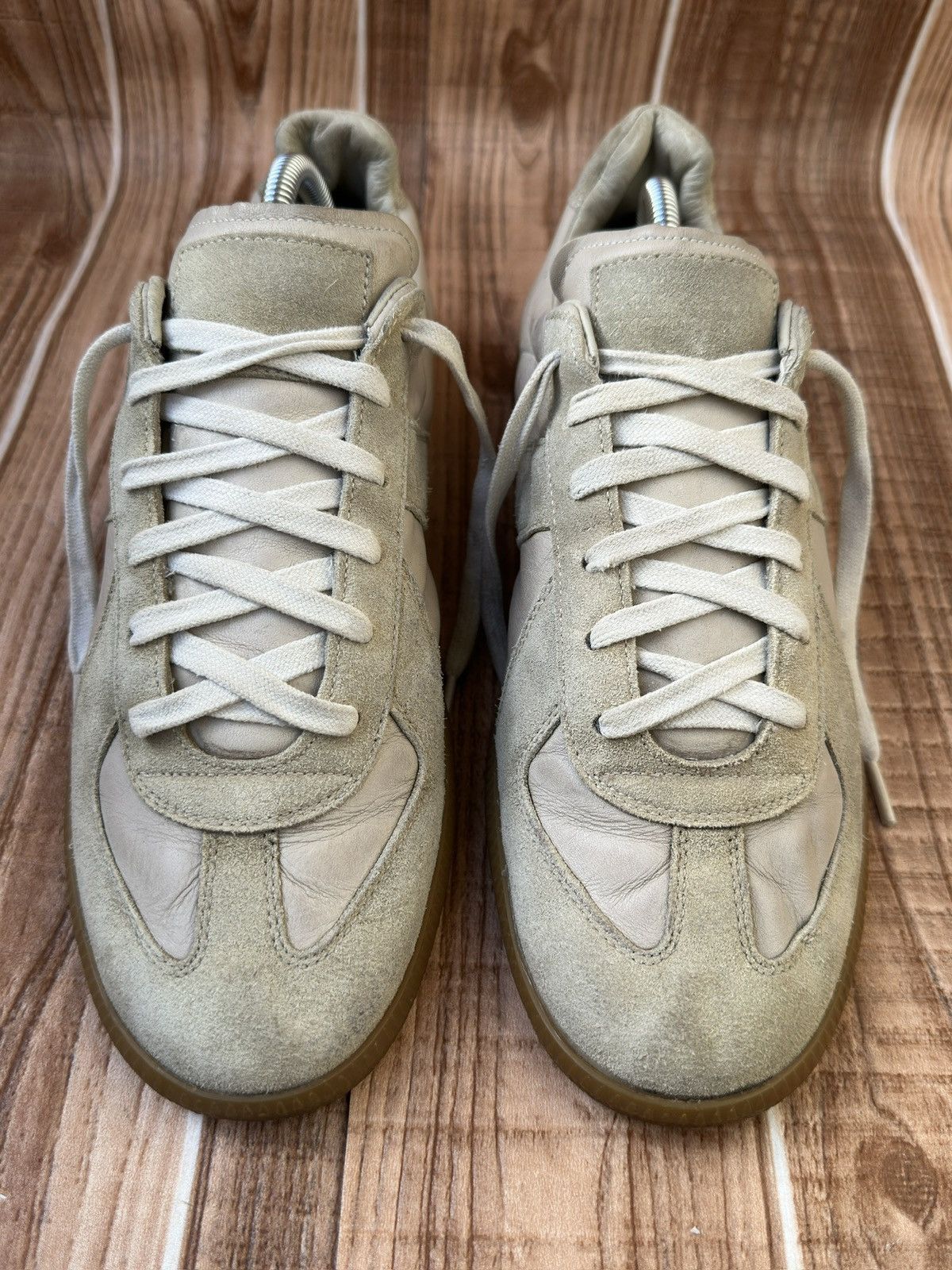 Maison Margiela Maison Martin Margiela Replica Gats Beige Lowtop Sneaks Size US 9 / EU 42 - 2 Thumbnail