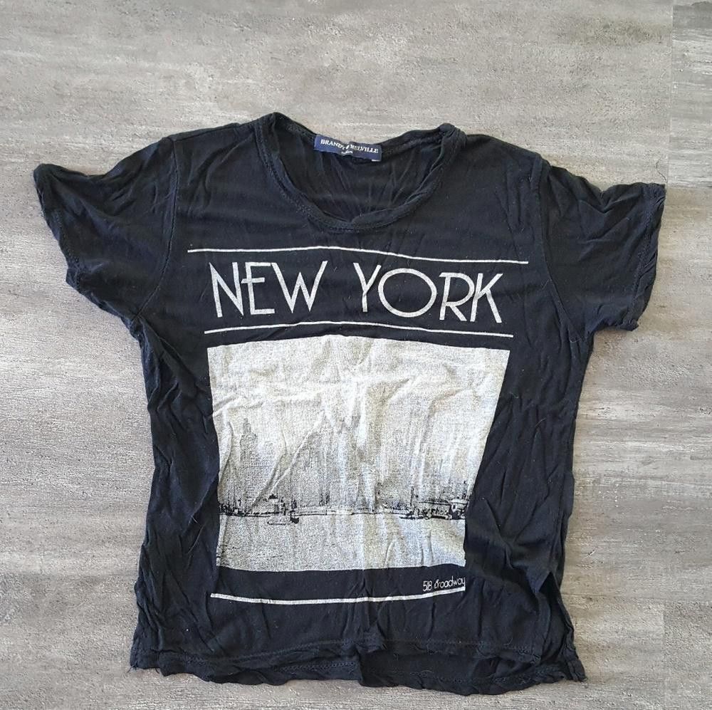 Designer Black New York Melville Cropped Short Sleeve Size ONE SIZE - 1 Thumbnail