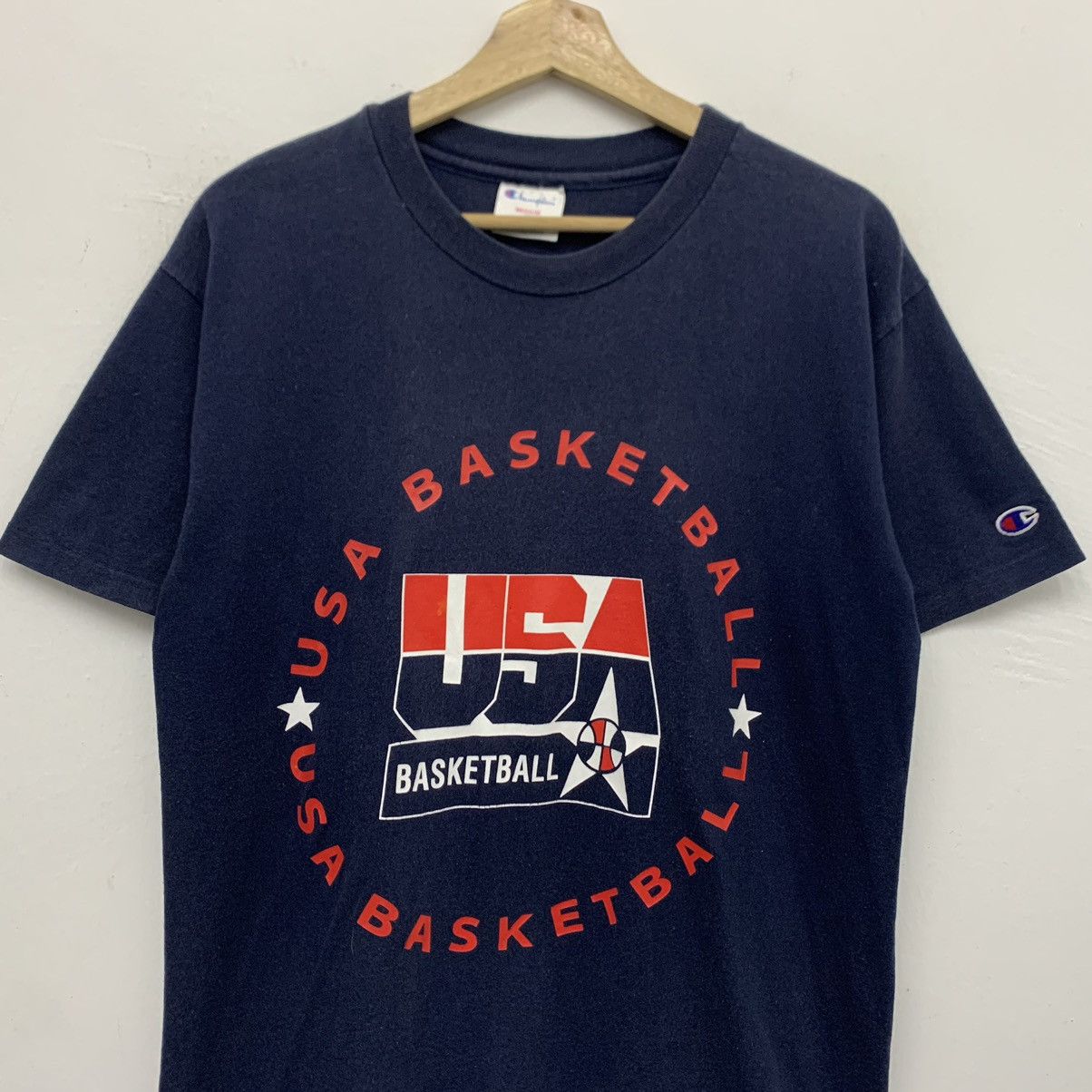 Champion Vintage Champion Usa Basketball Team Tshirt Size US M / EU 48-50 / 2 - 3 Thumbnail