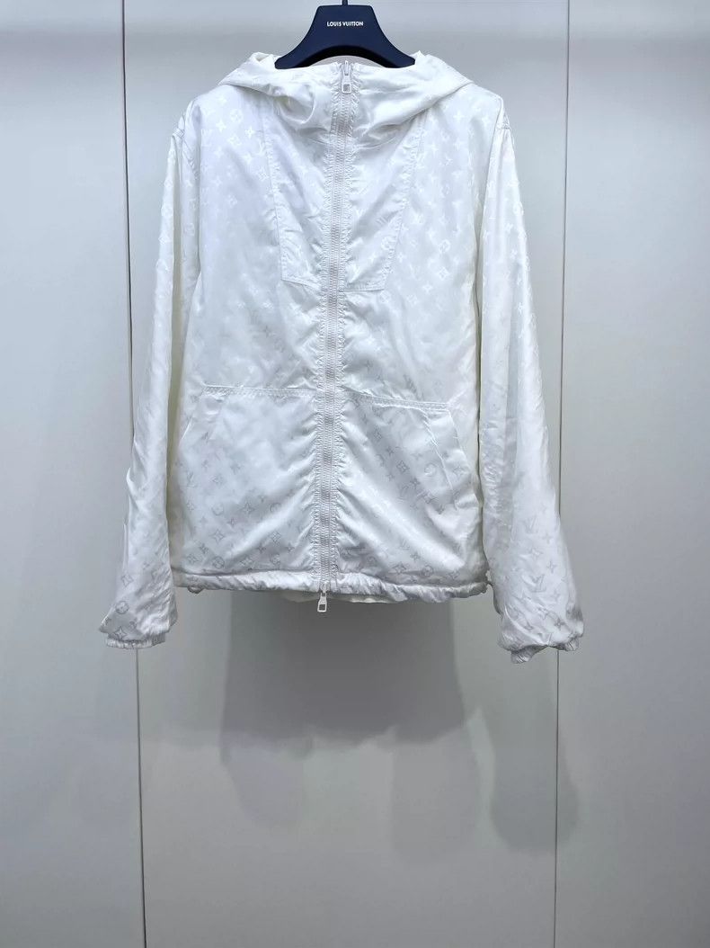 Louis Vuitton Louis Vuitton Reversible hooded jacket with presbyopia jac Size US M / EU 48-50 / 2 - 3 Thumbnail