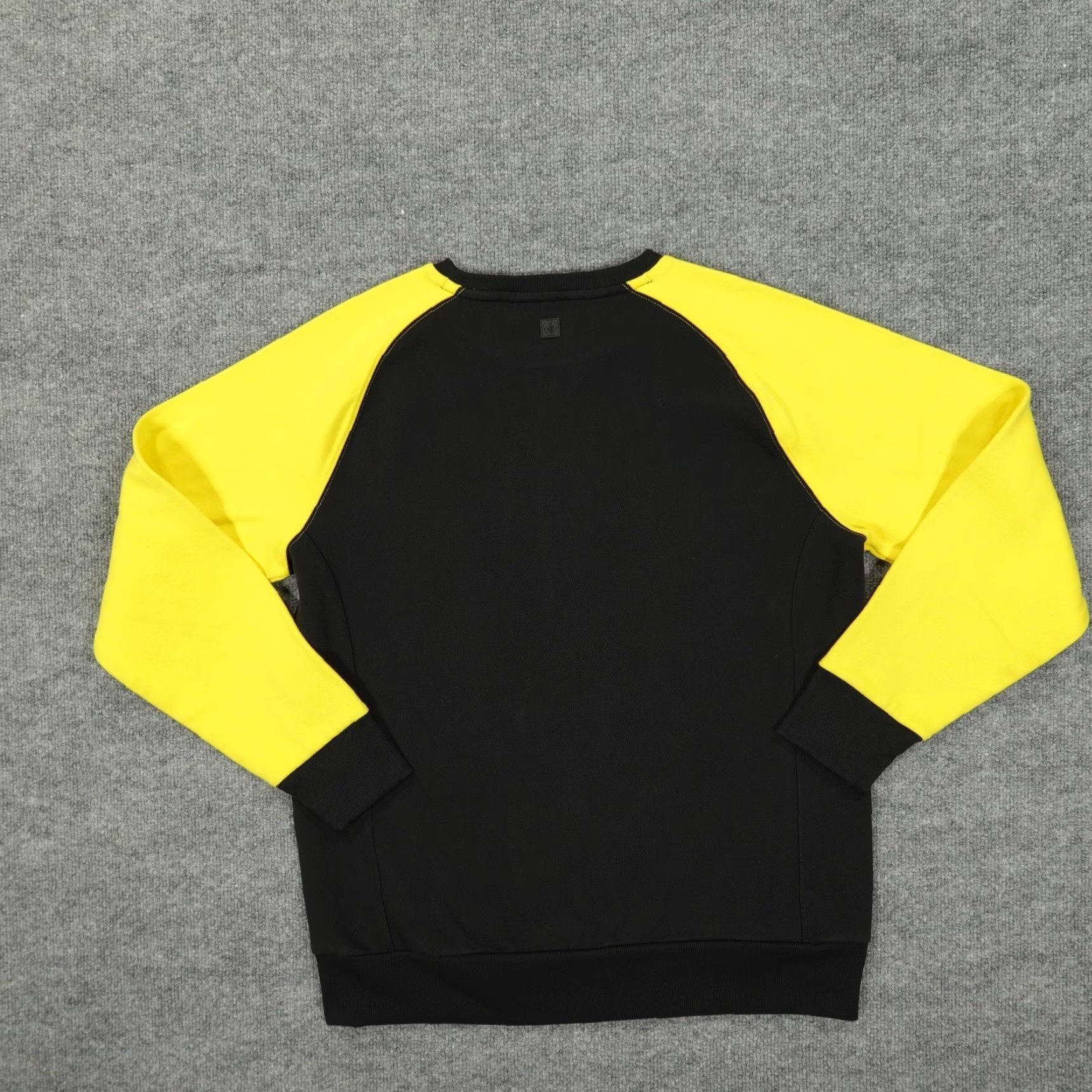 Body Glove VINTAGE Body Glove Sweatshirt Mens L Yellow Black Crewneck Raglan Active Pullover Size US L / EU 52-54 / 3 - 5 Thumbnail