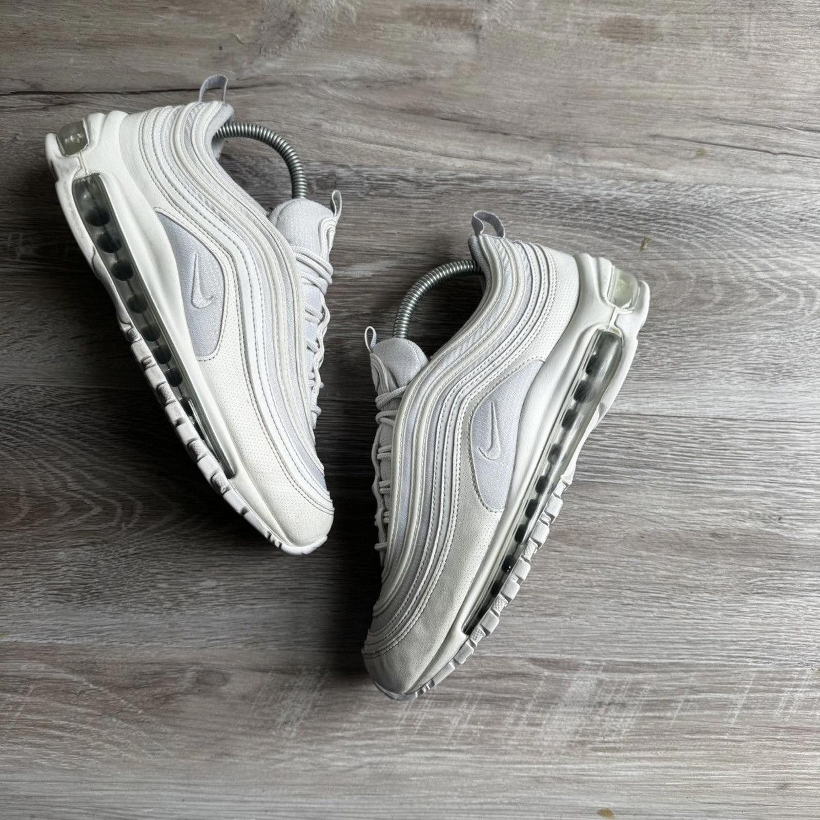 Nike NIKE • Air Max '97 "White Metallic Silver" (7M) Size US 7 / EU 40 - 10 Thumbnail