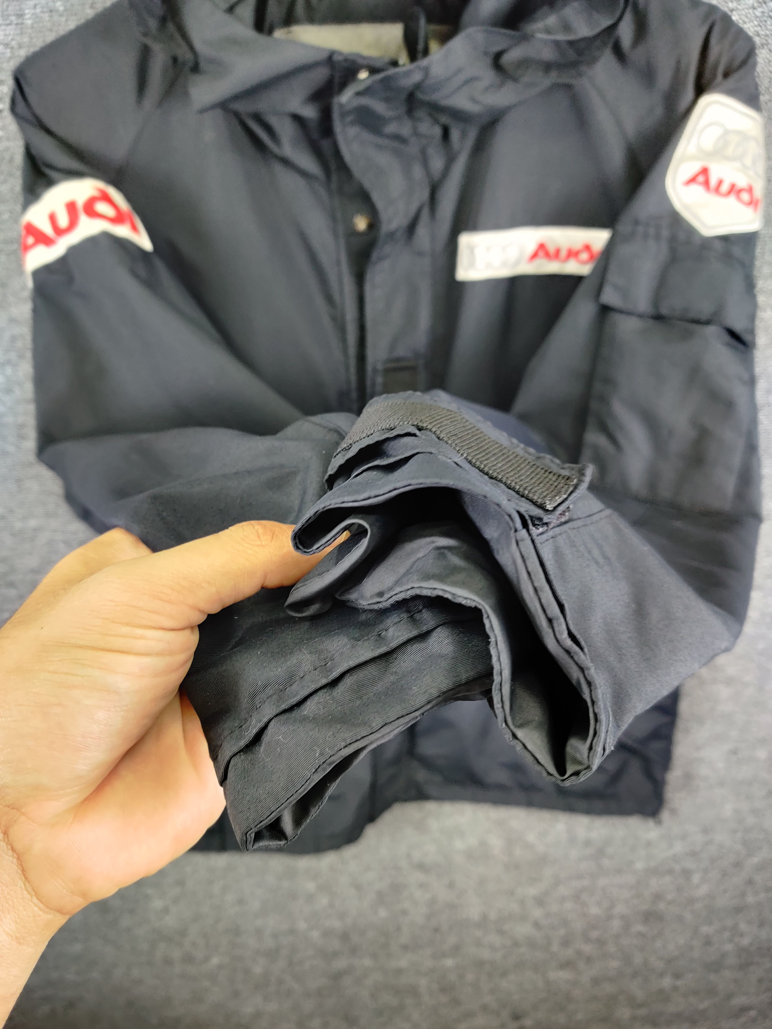 Formula 1 Vintage Audi Sports Formula 1 Racing Light Jacket Size US XL / EU 56 / 4 - 13 Thumbnail