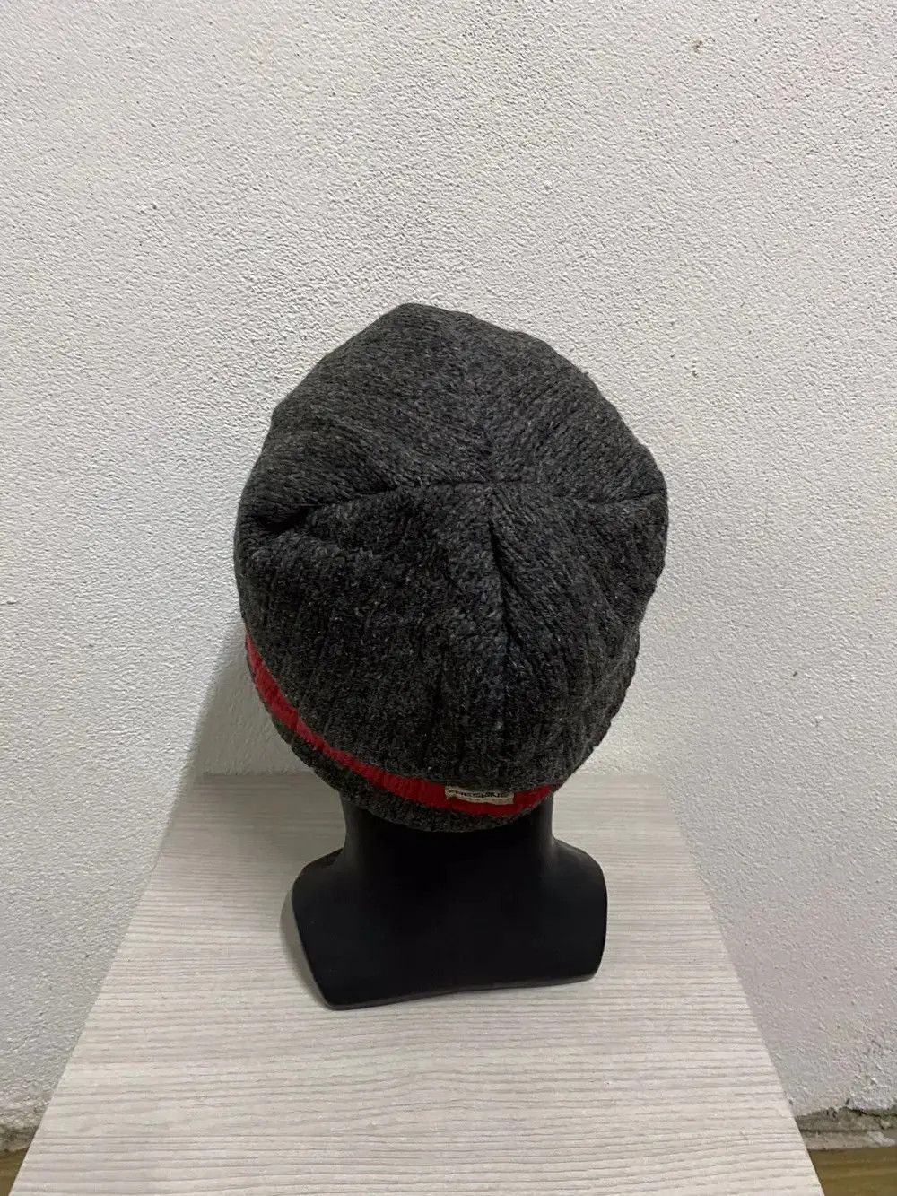 Freshjive × Vintage Freshjive Small Logo Beanie Hat Size ONE SIZE - 4 Thumbnail