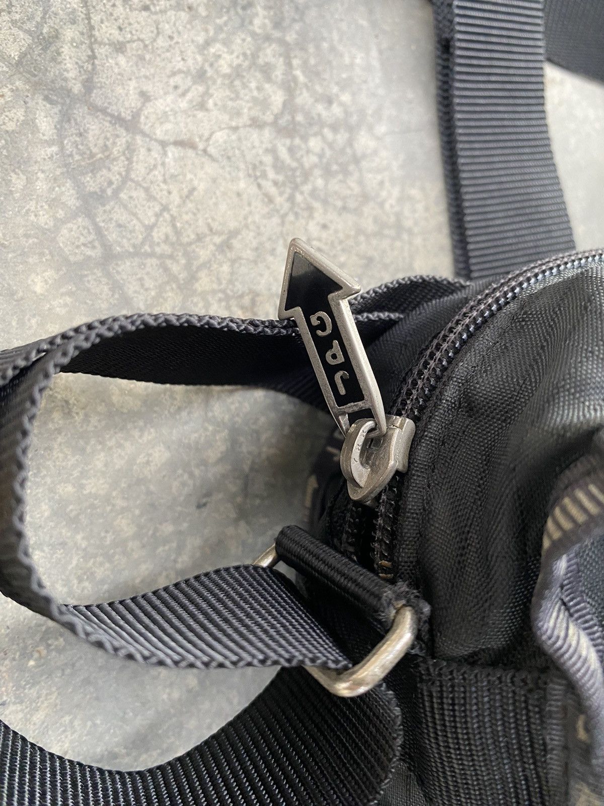 Jean Paul Gaultier Vintage JPG Jean Paul Gaultier Spellout Nylon CrossBody Bag Size ONE SIZE - 11 Thumbnail