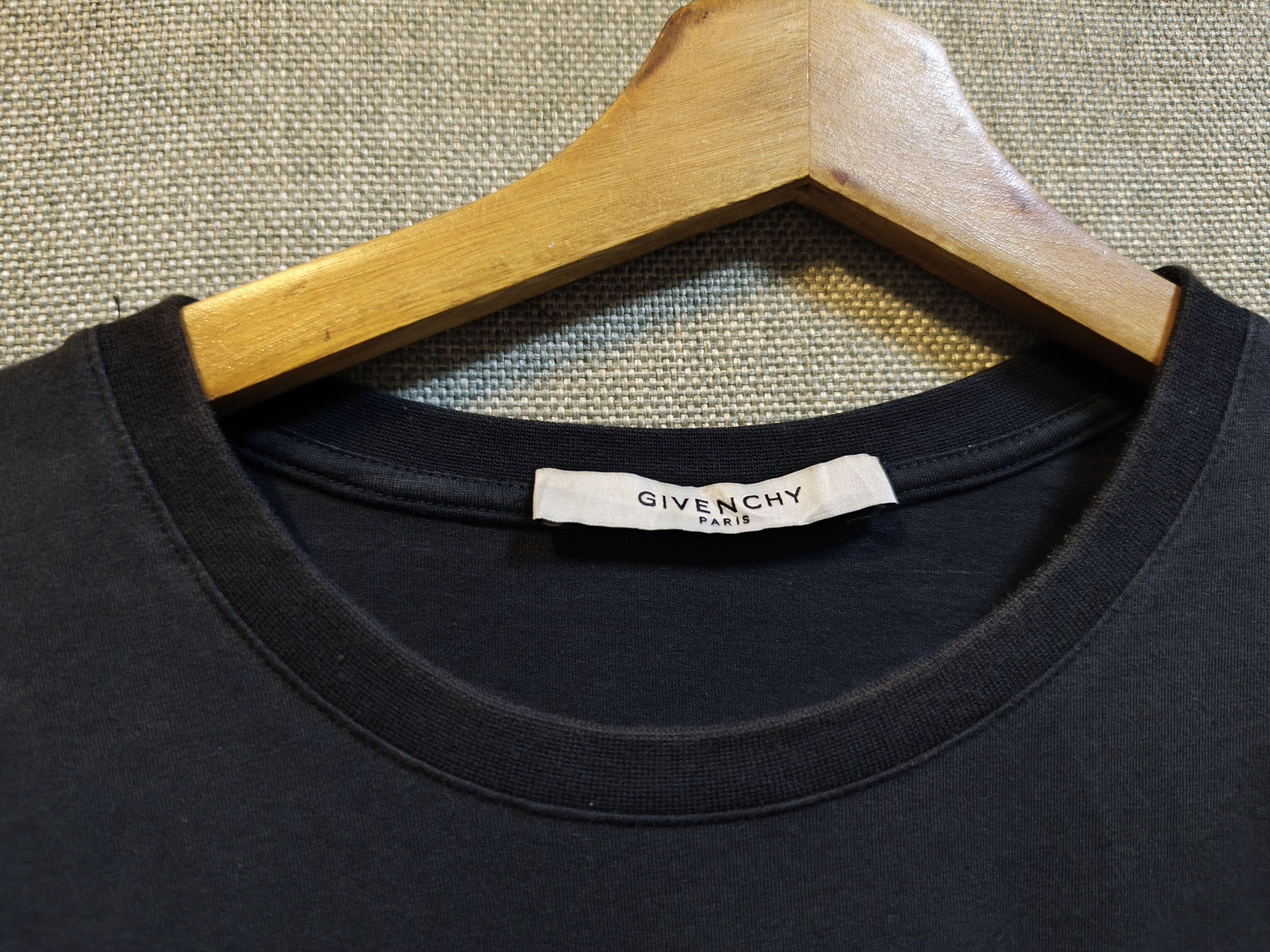 Givenchy Givenchy Rainbow Signature Embroidery Logo T-Shirt Size US L / EU 52-54 / 3 - 3 Thumbnail