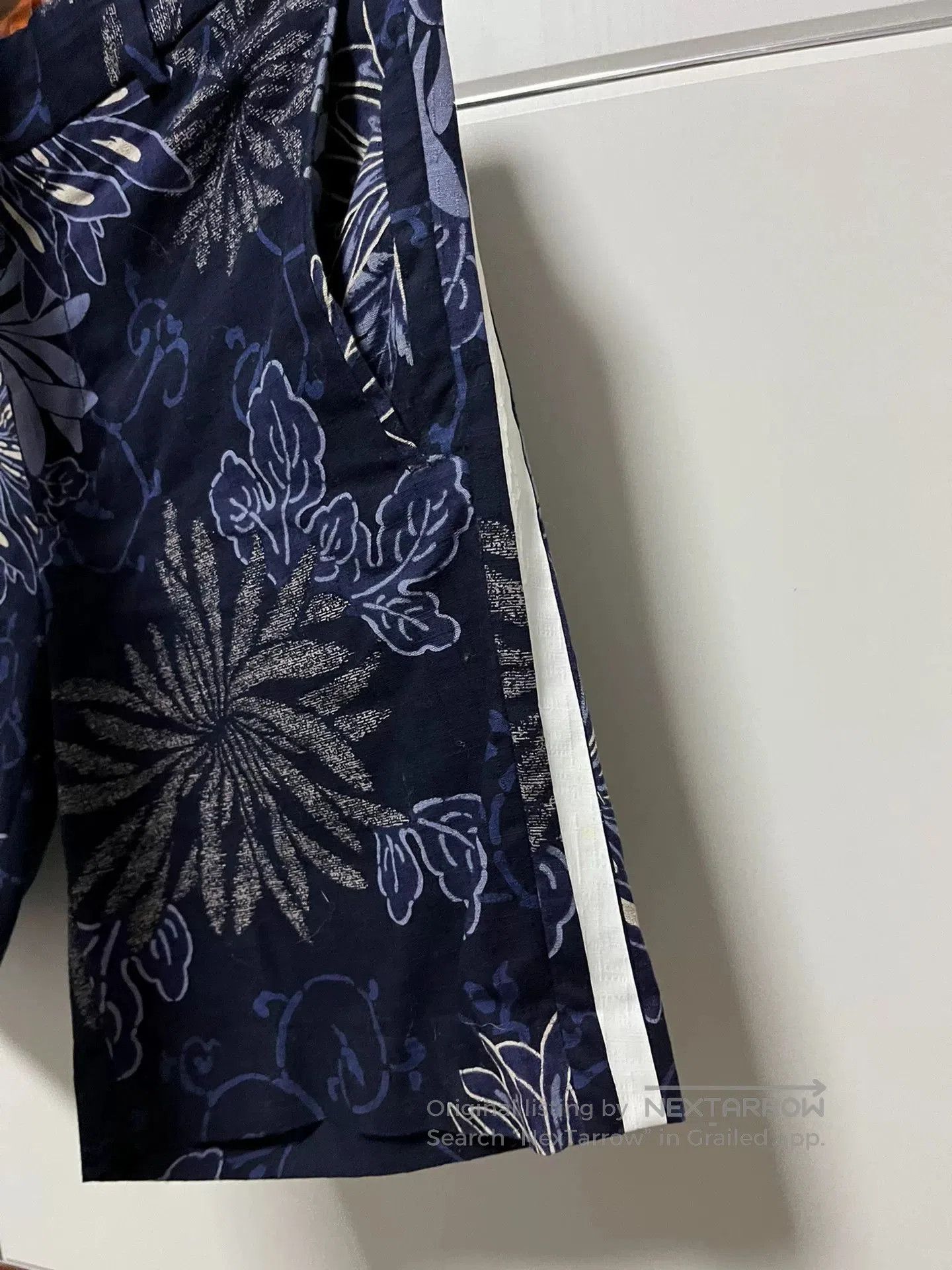 Moncler Moncler Men's Blue Camo Casual Shorts. Size US 34 / EU 50 - 3 Thumbnail