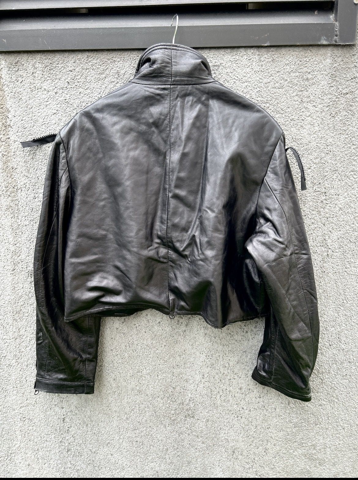 Vintage Avant Garde Archival Clothing Cropped Zip Up Leather Jacket Size US L / EU 52-54 / 3 - 5 Thumbnail
