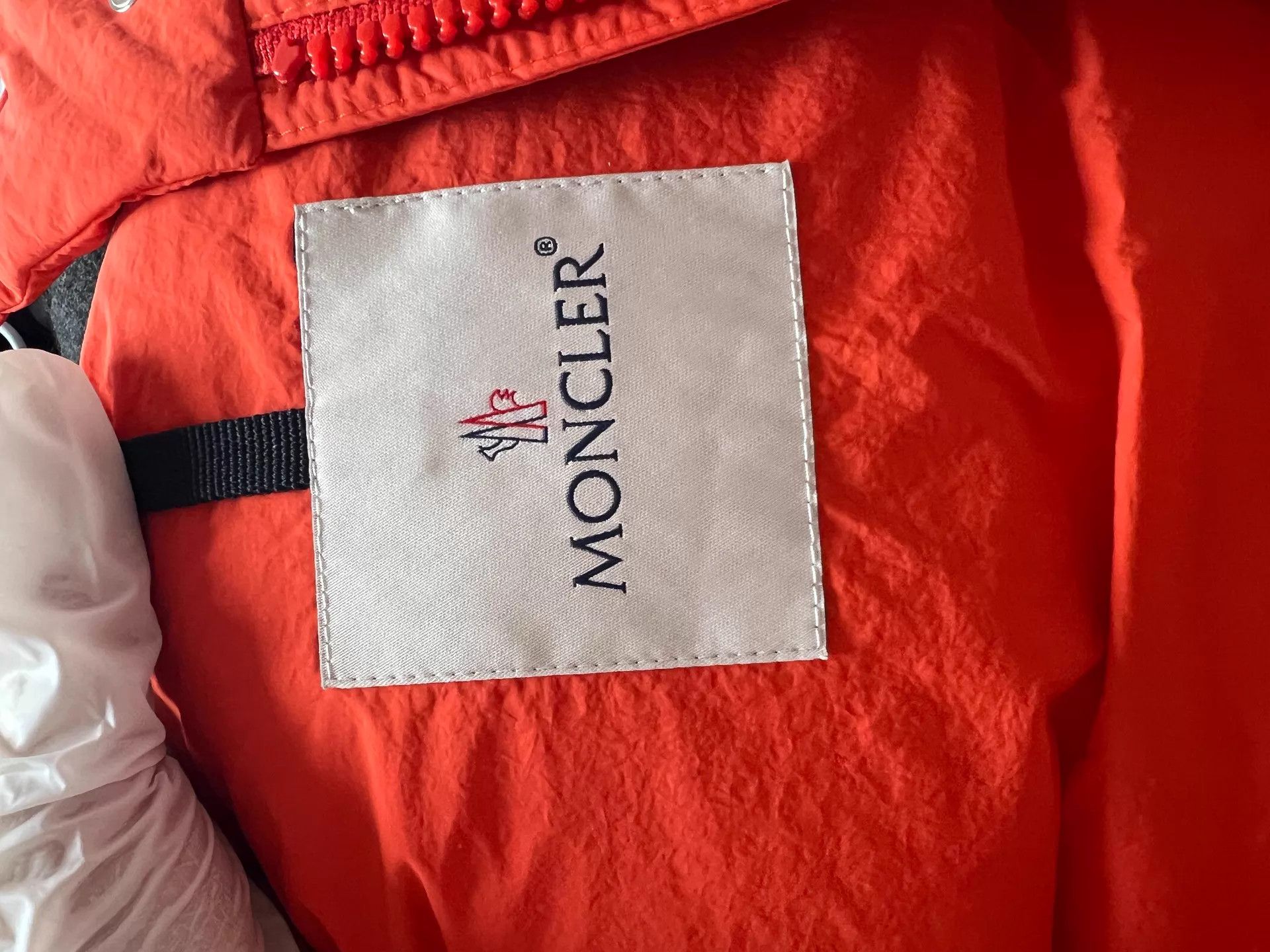 Moncler Moncler Women’s Down Vest Size L / US 10 / IT 46 - 3 Thumbnail