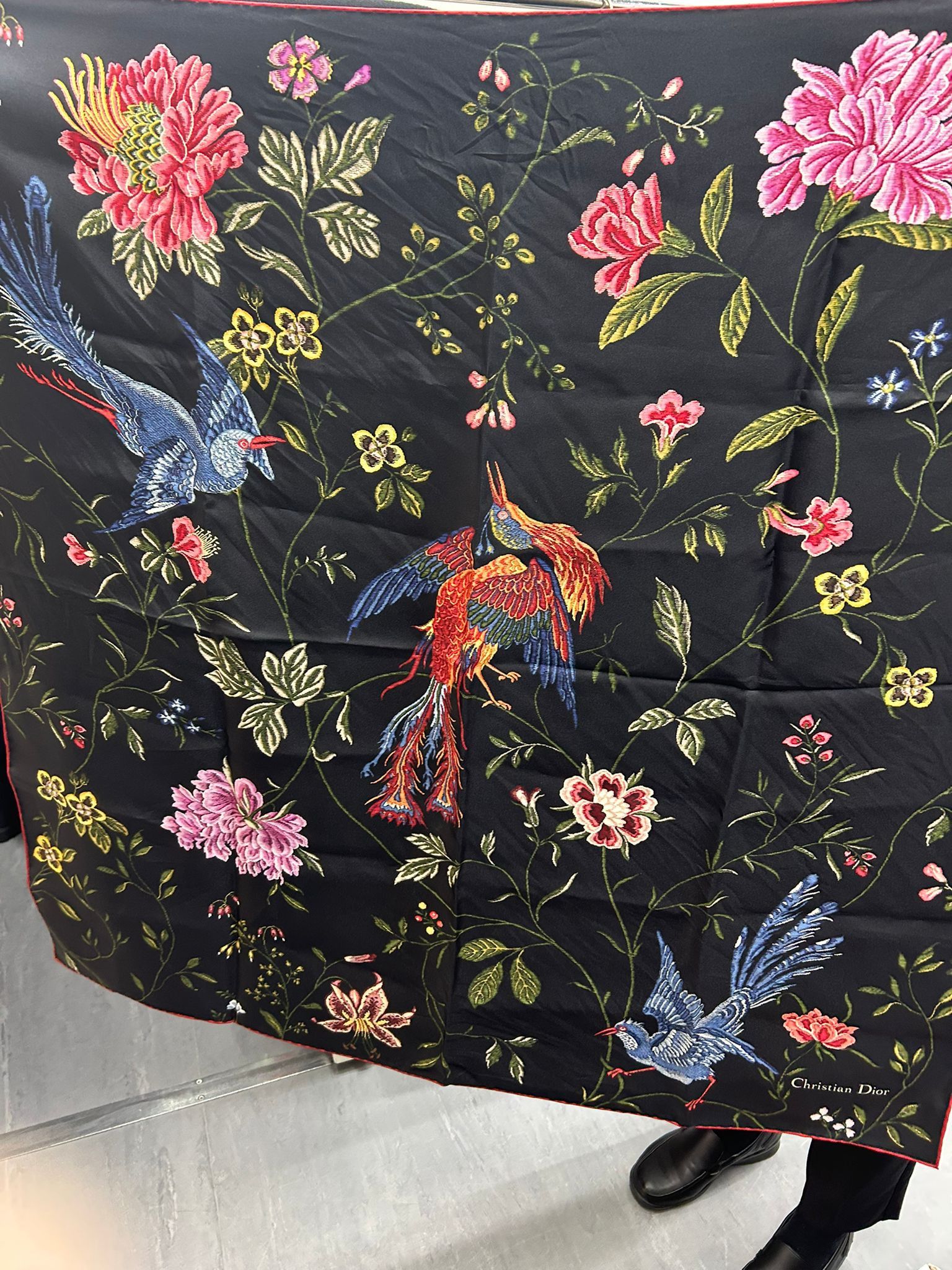 Dior o1w1db10424 Size: OS Dior Birds Square Scarf in Multicolor Size ONE SIZE - 6 Thumbnail