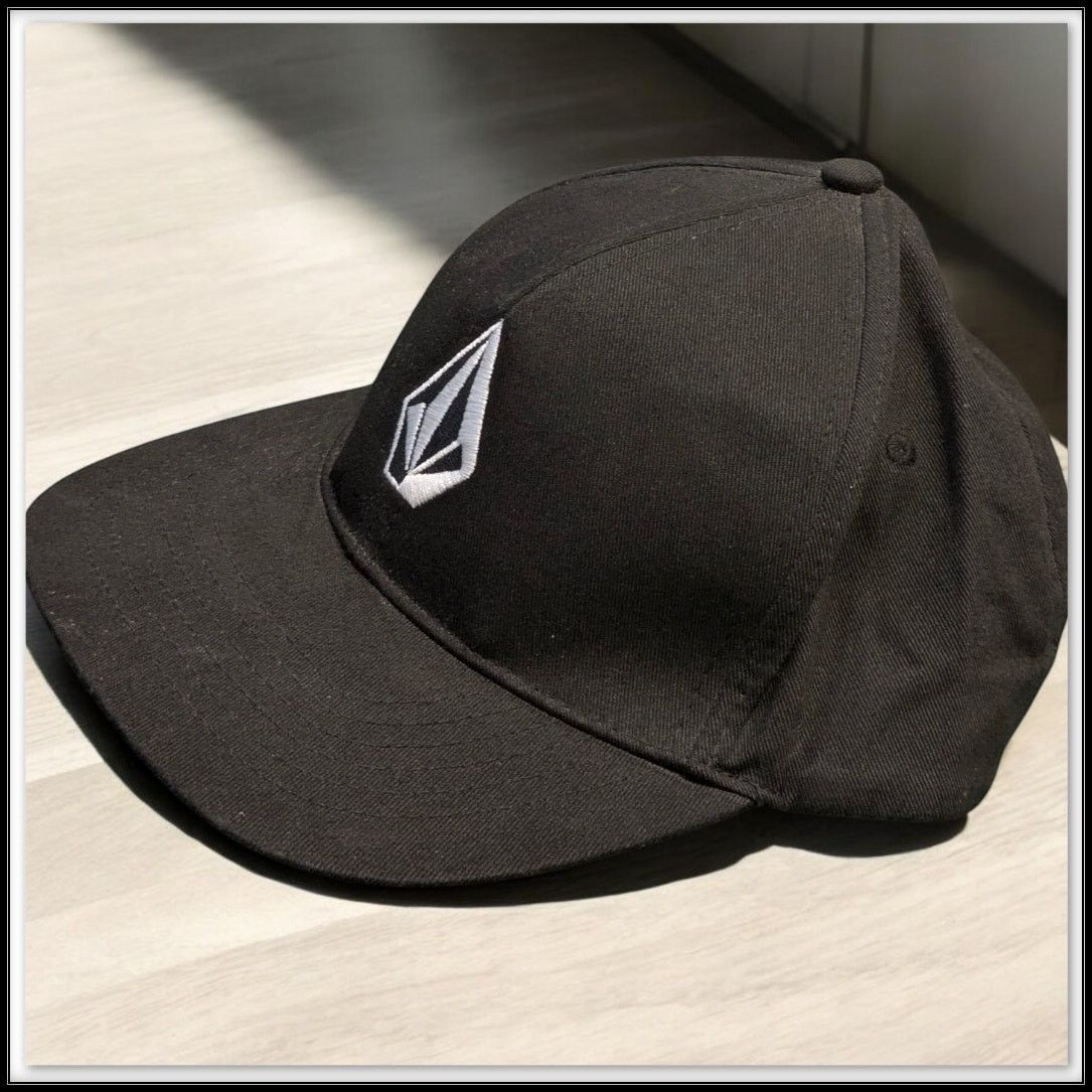 Volcom VOLCOM Stone Snapback Trucker Hat Black Embroidered Logo Size ONE SIZE - 2 Thumbnail