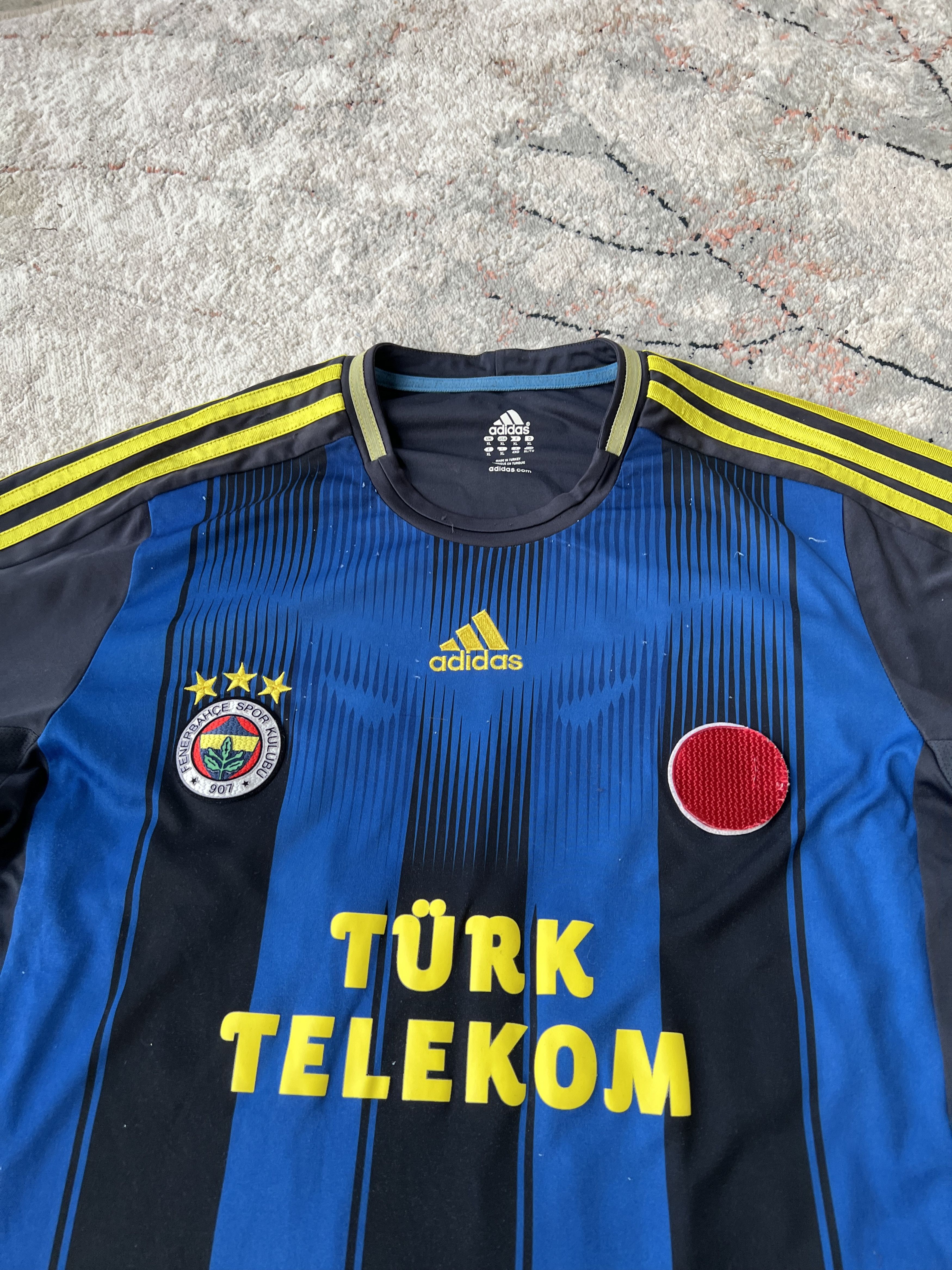 Adidas Adidas Fenerbahce Sezgin 24 Football Jersey Size US XL / EU 56 / 4 - 11 Thumbnail