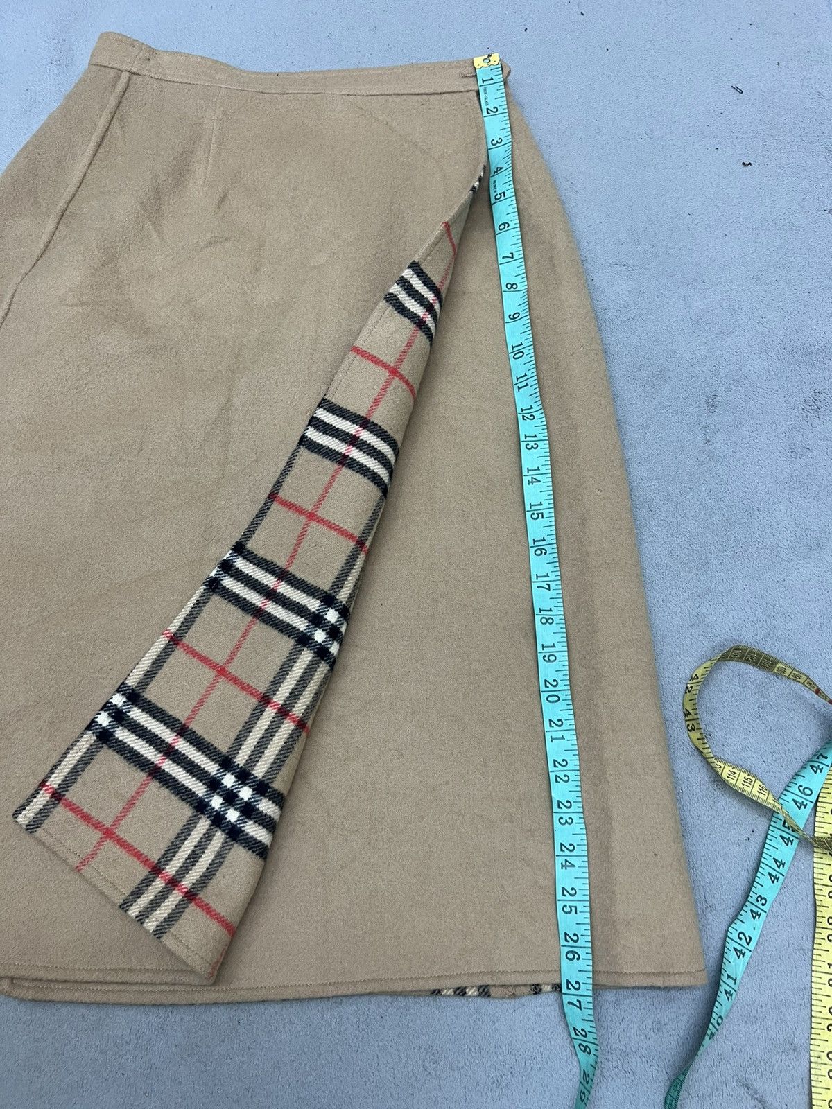 Burberry BURBERRY WRAP SKIRT WOOL Size 26" / US 2 / IT 38 - 12 Thumbnail