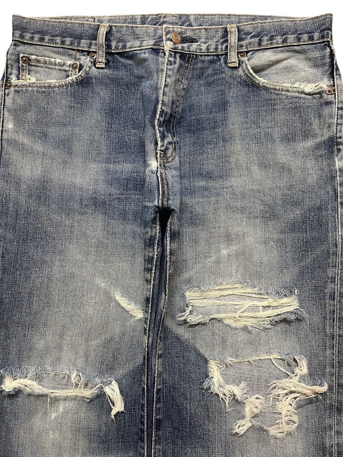 Uniqlo Vintage Uniqlo Blue Faded Wash Distressed Destroy Baggy Jean Size US 36 / EU 52 - 3 Thumbnail