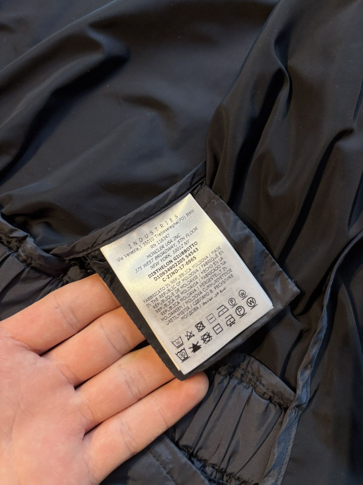 Moncler Moncler Disthelon Jacket Size S / US 4 / IT 40 - 13 Thumbnail