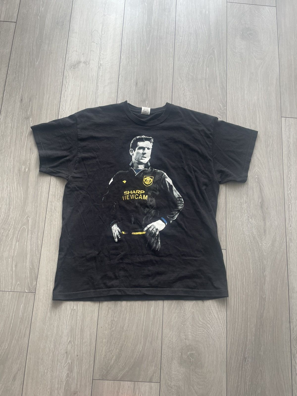 Other “Manchester United Retro Cantona T-Shirt – Classic Fan Tee” Size US L / EU 52-54 / 3 - 2 Thumbnail