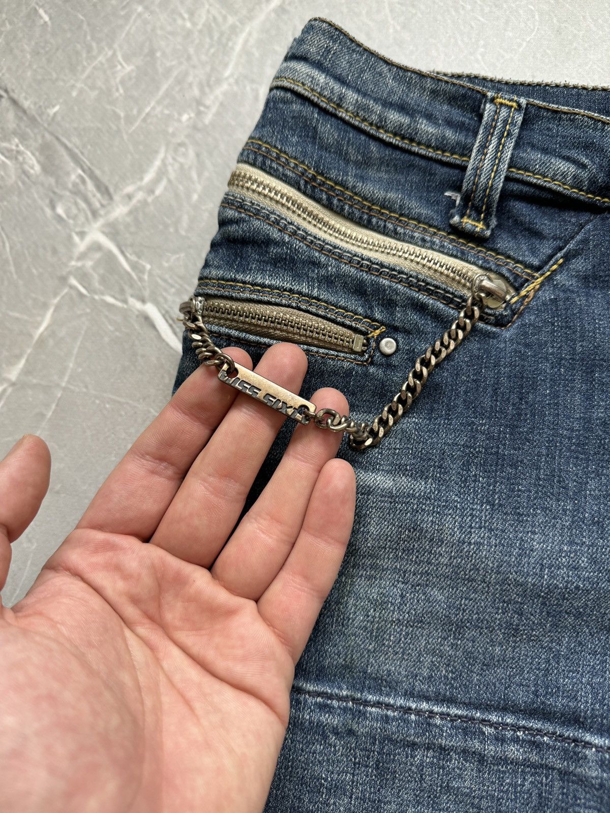 Miss Sixty Vintage Miss Sixty Denim Mini Skirt Chain Zip Y2k Style Size 30" / US 8 / IT 44 - 6 Thumbnail