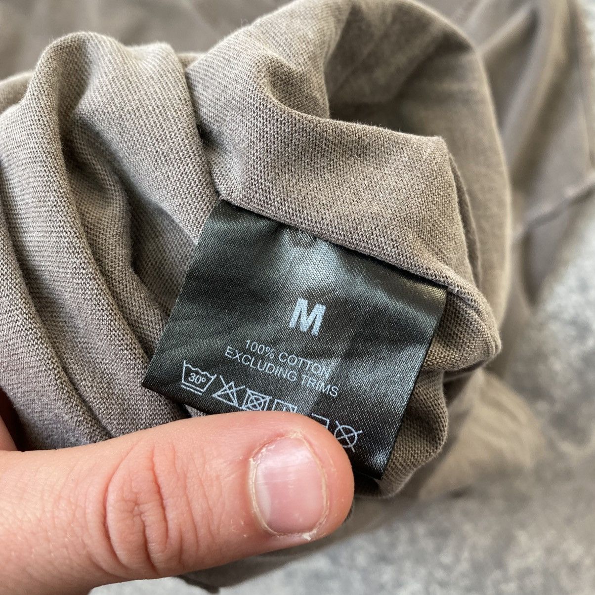 Designer × Represent Clo. Men’s Represent Small logo basic designer rare tee Size US M / EU 48-50 / 2 - 9 Thumbnail