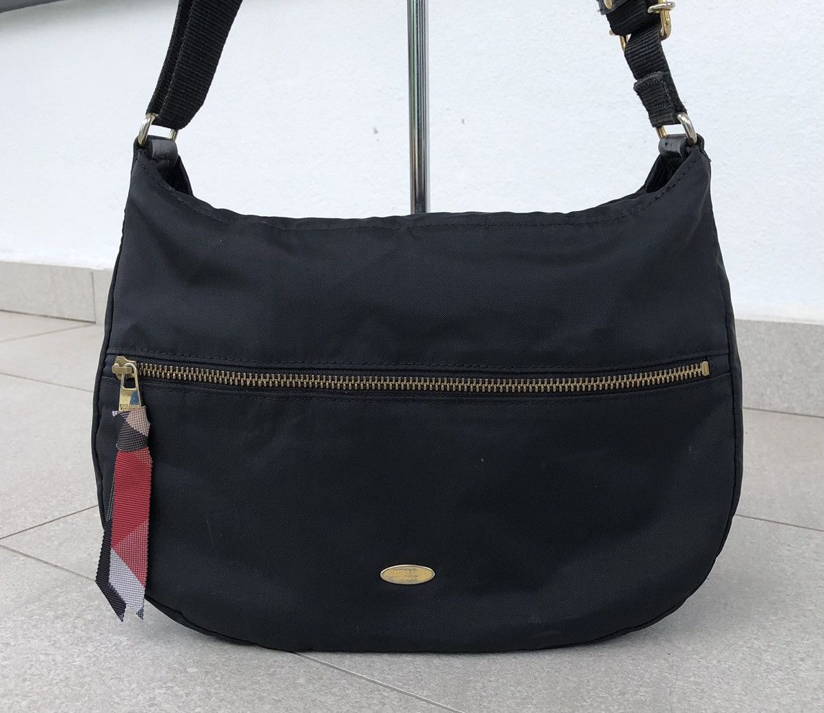 Burberry BURBERRY BLUE LABEL CRESTBRIDGE Nylon Shoulder Bag Size ONE SIZE - 6 Thumbnail